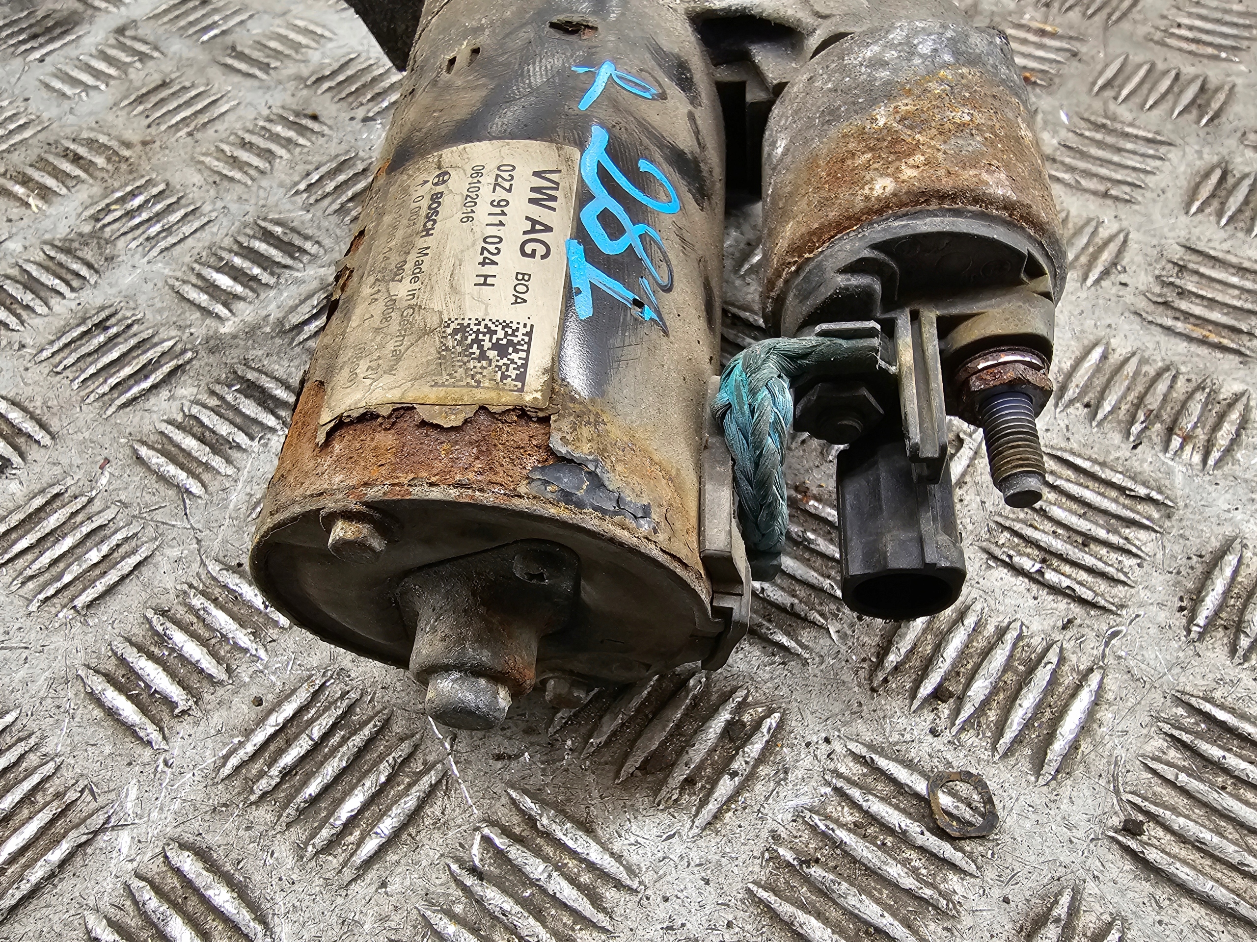 VW TOURAN II starter 02Z911024H