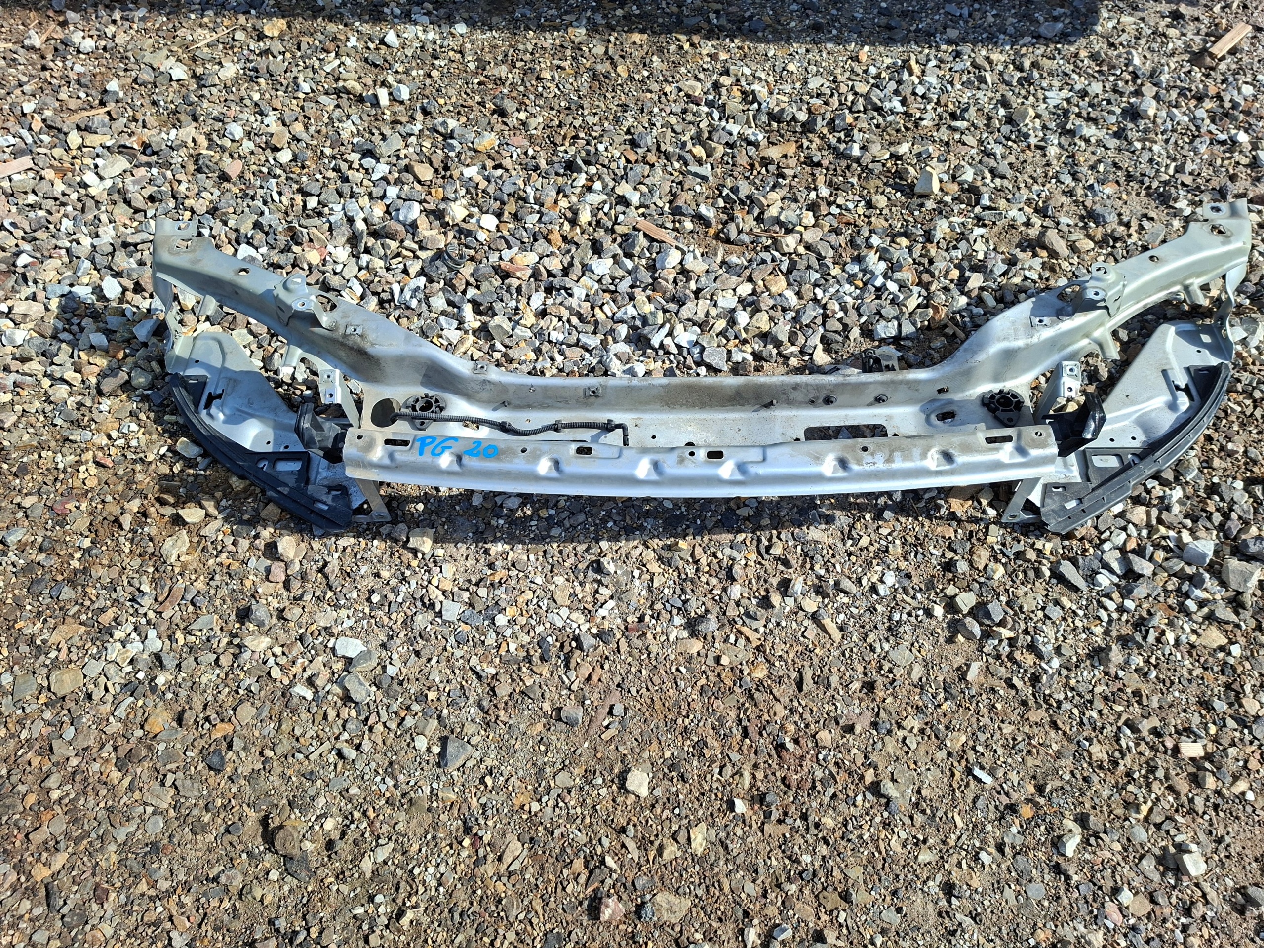 VOLVO S40 II V50 support panel for radiators upper upper pillar 426-26