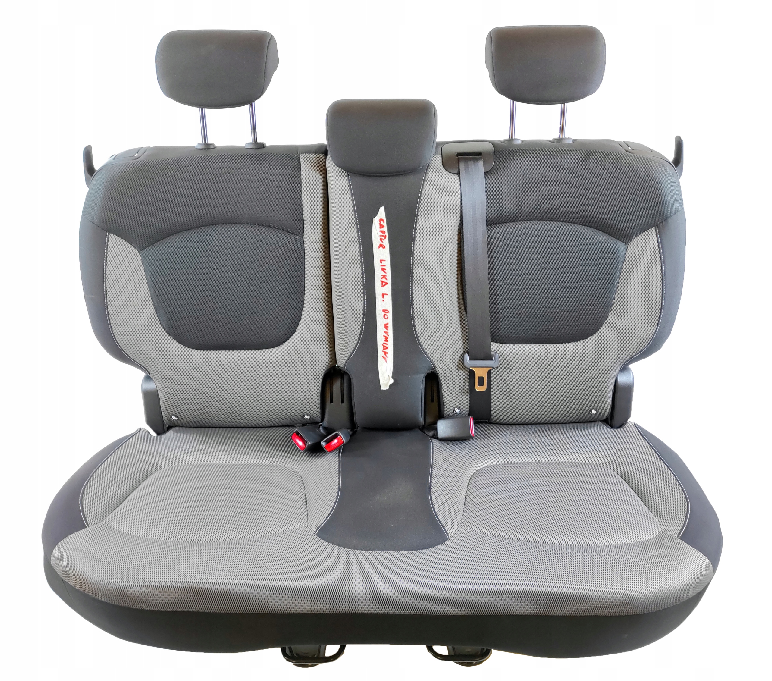 RENAULT CAPTUR И ЗАДНЕЕ СИДЕНЬЕ