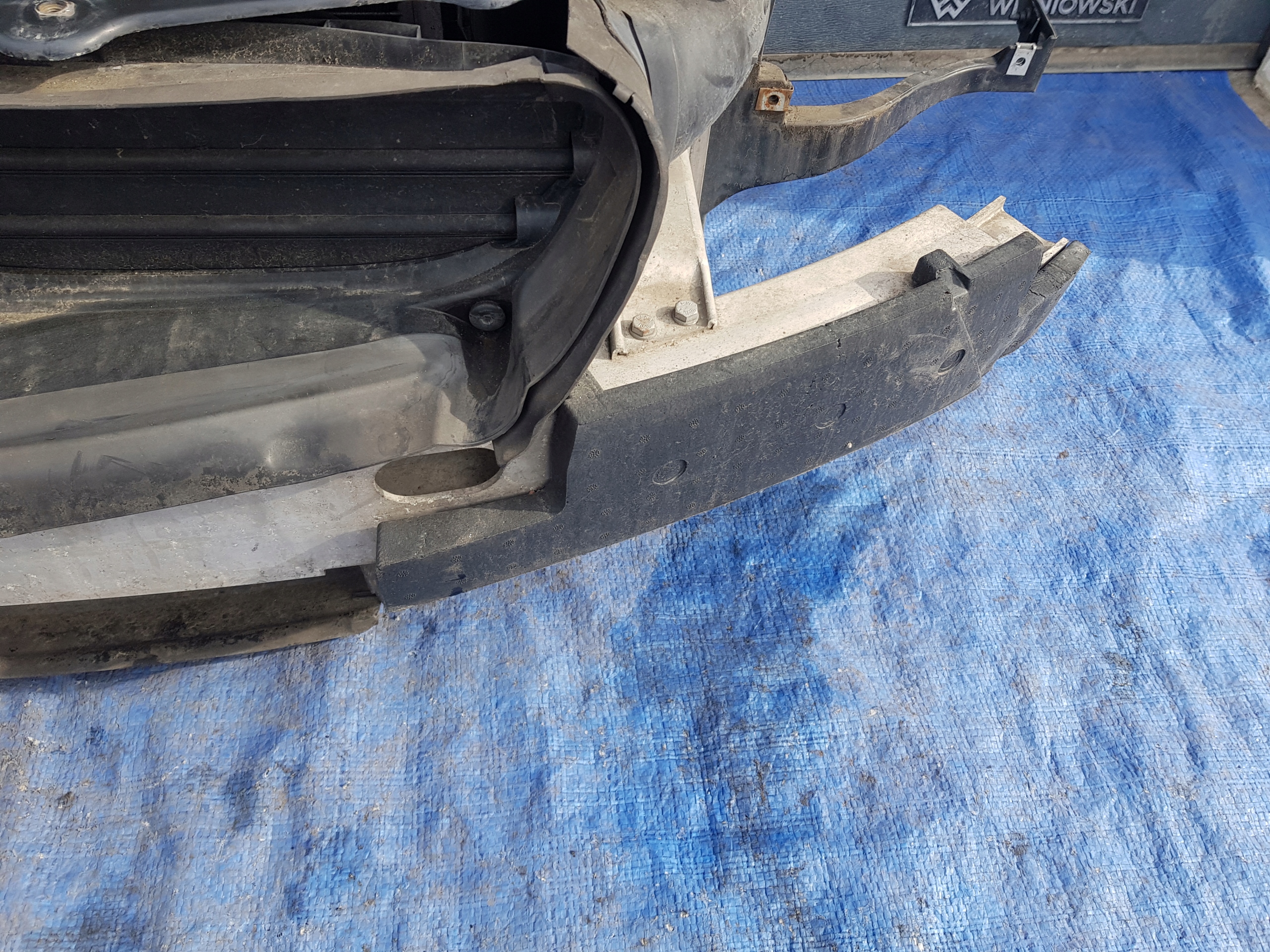 Schlossträger Kühler BMW E63 E64 4.4 V8