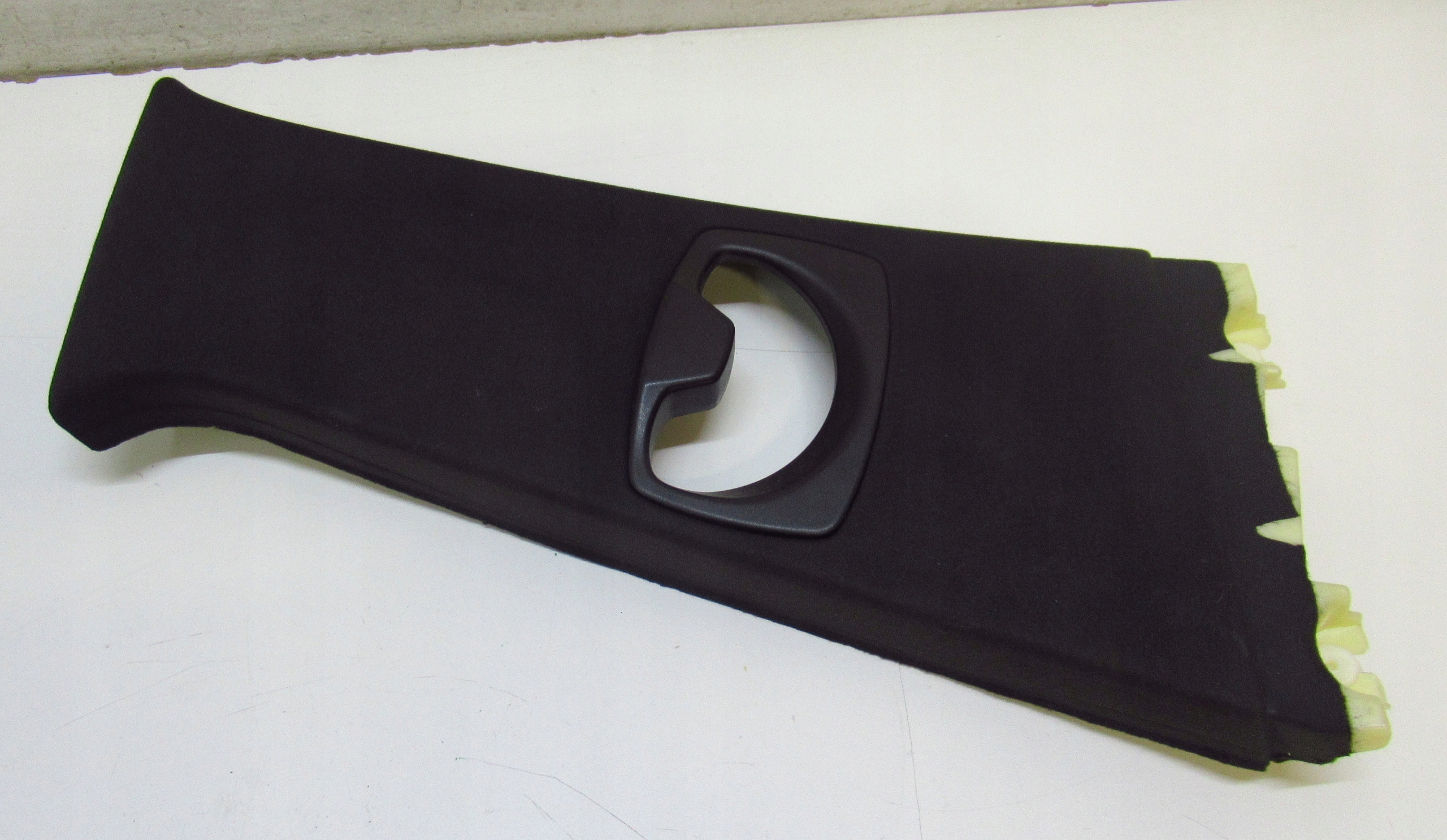 BMW E61 Blende Abdeckung SLUPKA SRODKOWEGO rechts 7027088
