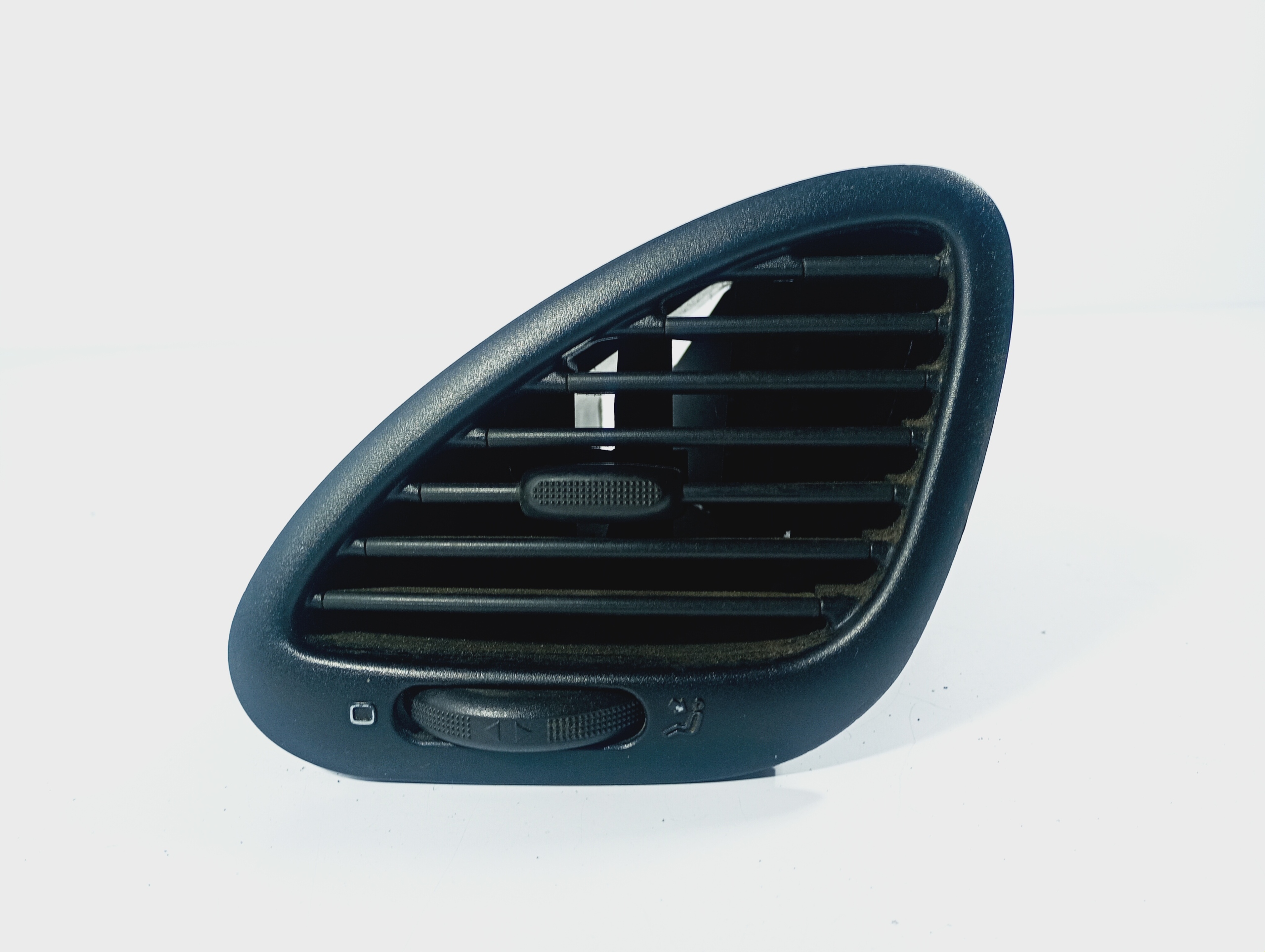 grid air conditioning devices air left driver´s OE 7M1819703E Ford Galaxy and 95-06