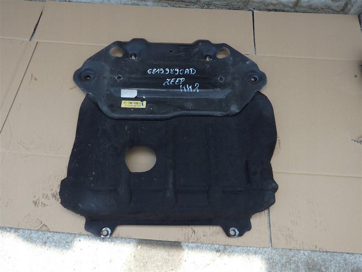 КРИШКА ШАСІ 68199890AD JEEP GRAND CHEROKEE WK2