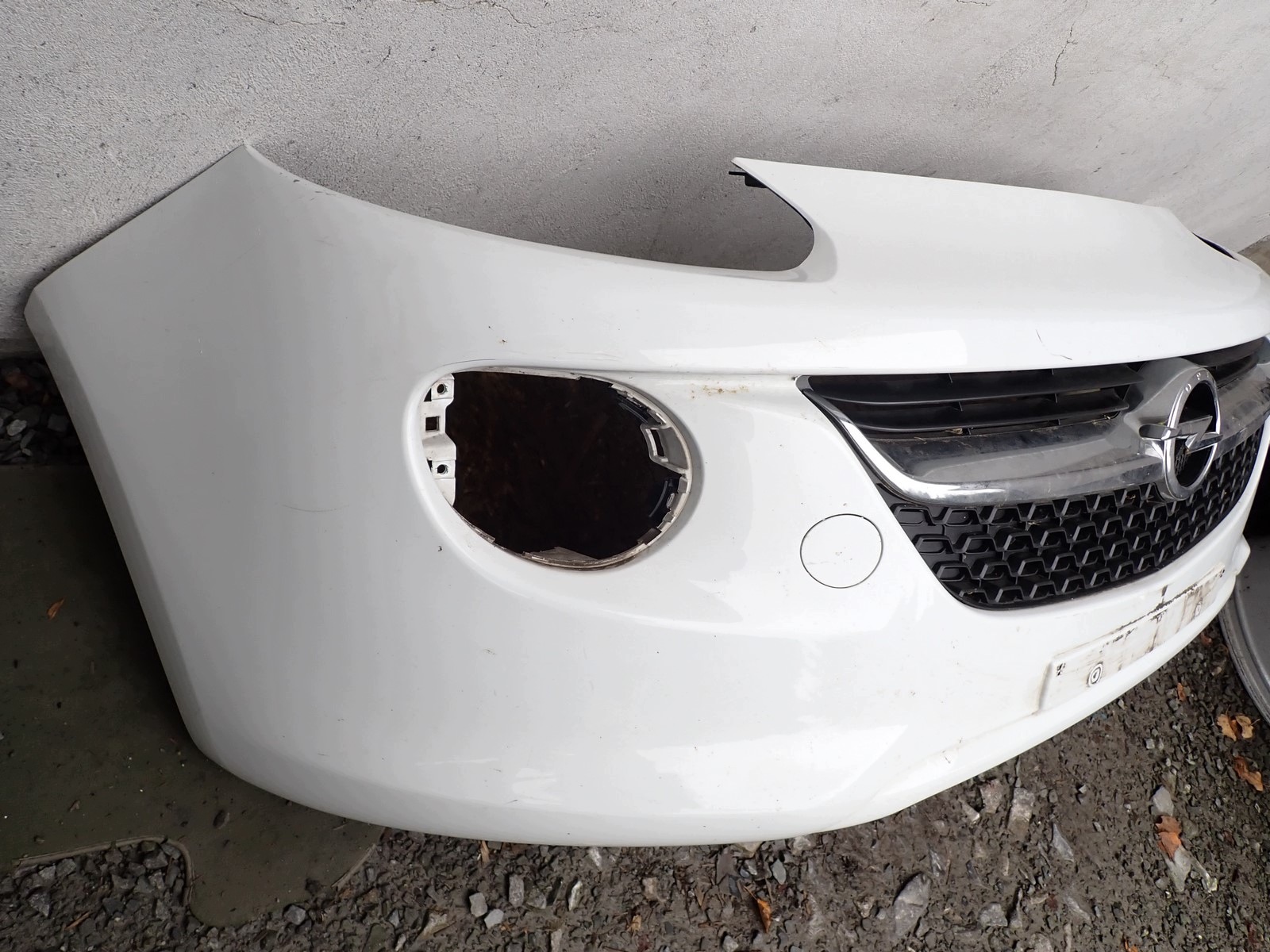 bumper front front OPEL ADAM M13 2012- 13355266
