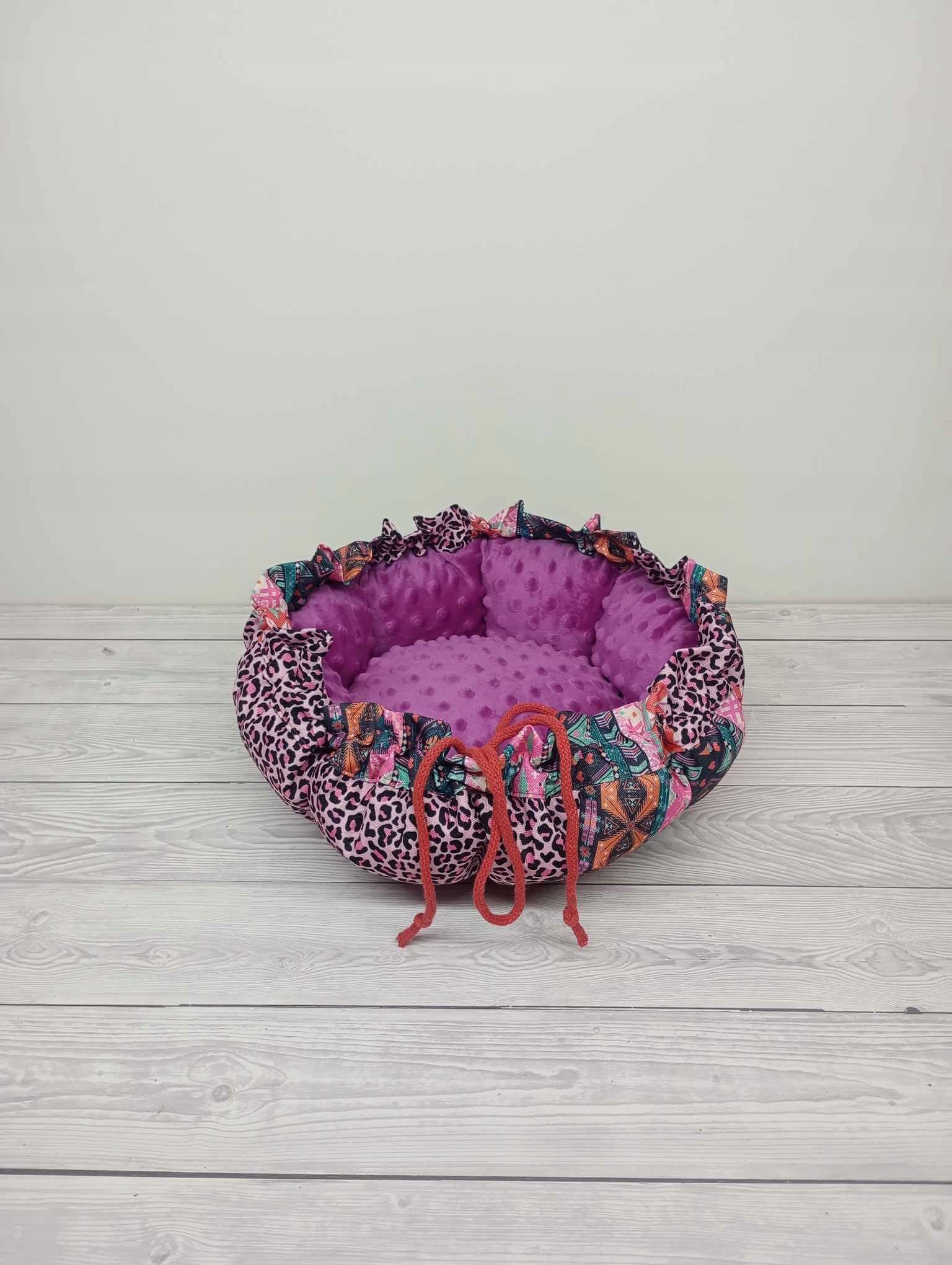 Levně Kulatý pelíšek pro psa S