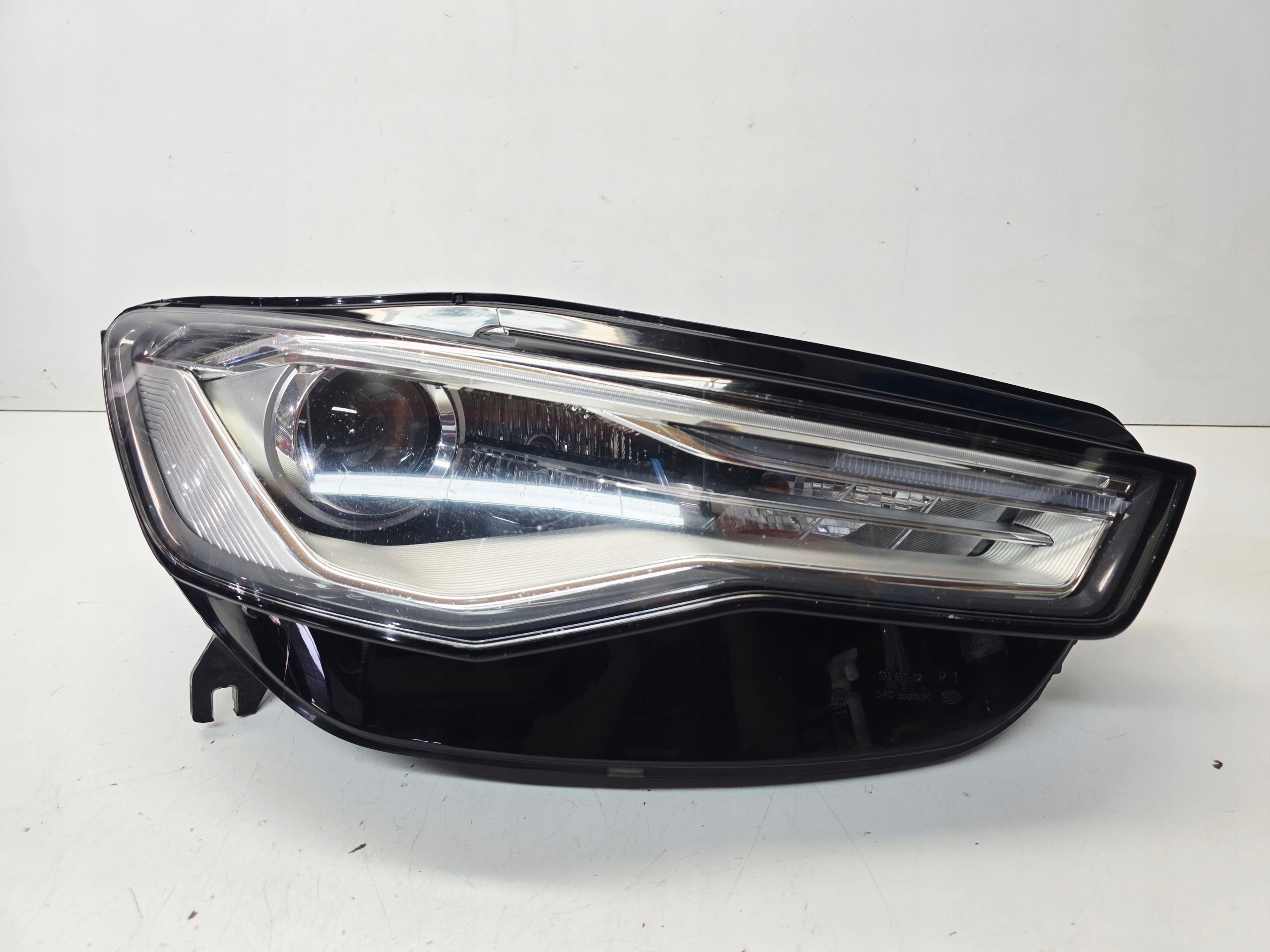 REFLEKTOR right front BI XENON LED AUDI A6 C7 LIFT 4G0941044F EU 45/25