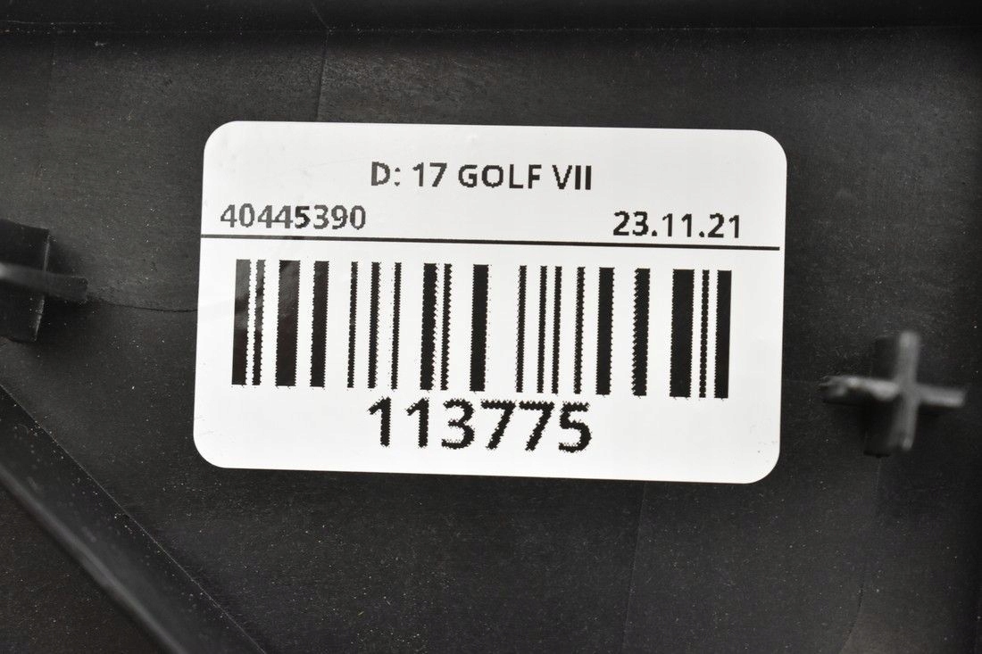 подлокотник volkswagen oe 5G0864207F