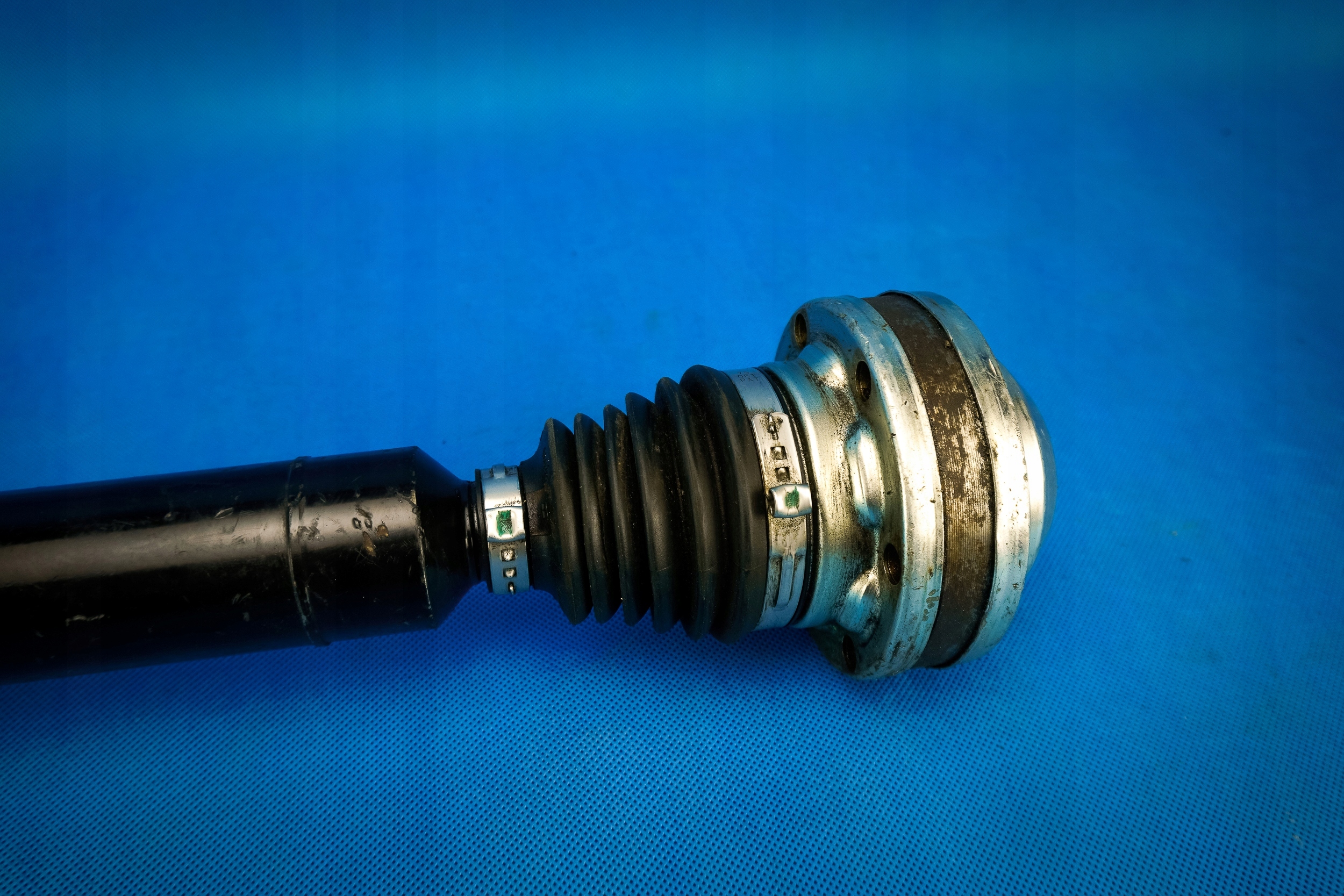 semi-axis front Audi A3 8V Golf VII 5Q0407272BJ
