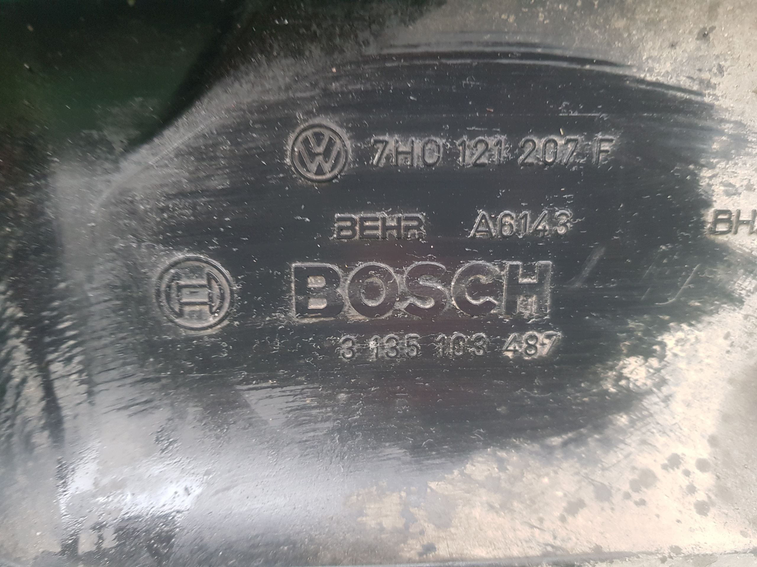chladič vody Z WENTYLATOREM FORD MONDEO MK 4 7G91-8005-BD 6G91-8C607-P