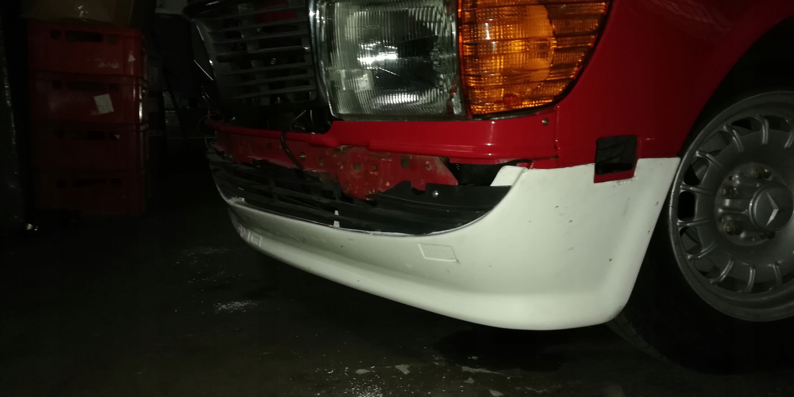 DOKŁADKA PRZEDNIEGO ZDERZAKA AMG MERCEDES SL R107 DOKŁADKA PRZÓD AMG NOWA Stan opakowania oryginalne