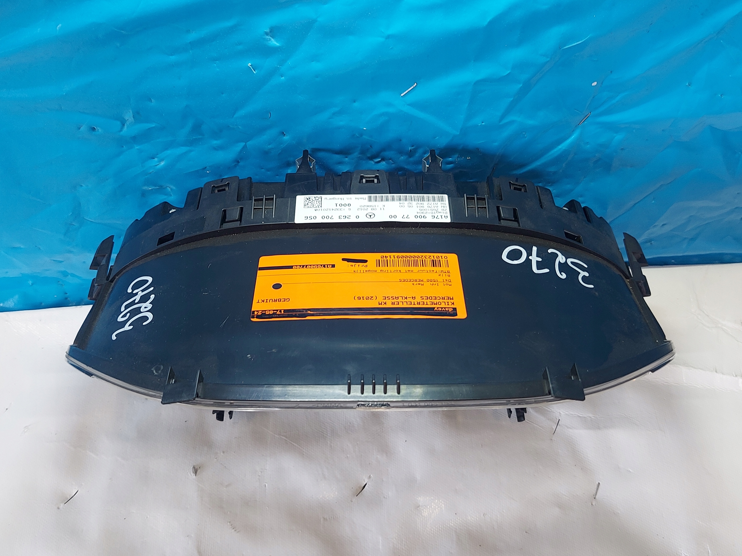 dials clock MERCEDES A W176 1.5 TD A1769007700