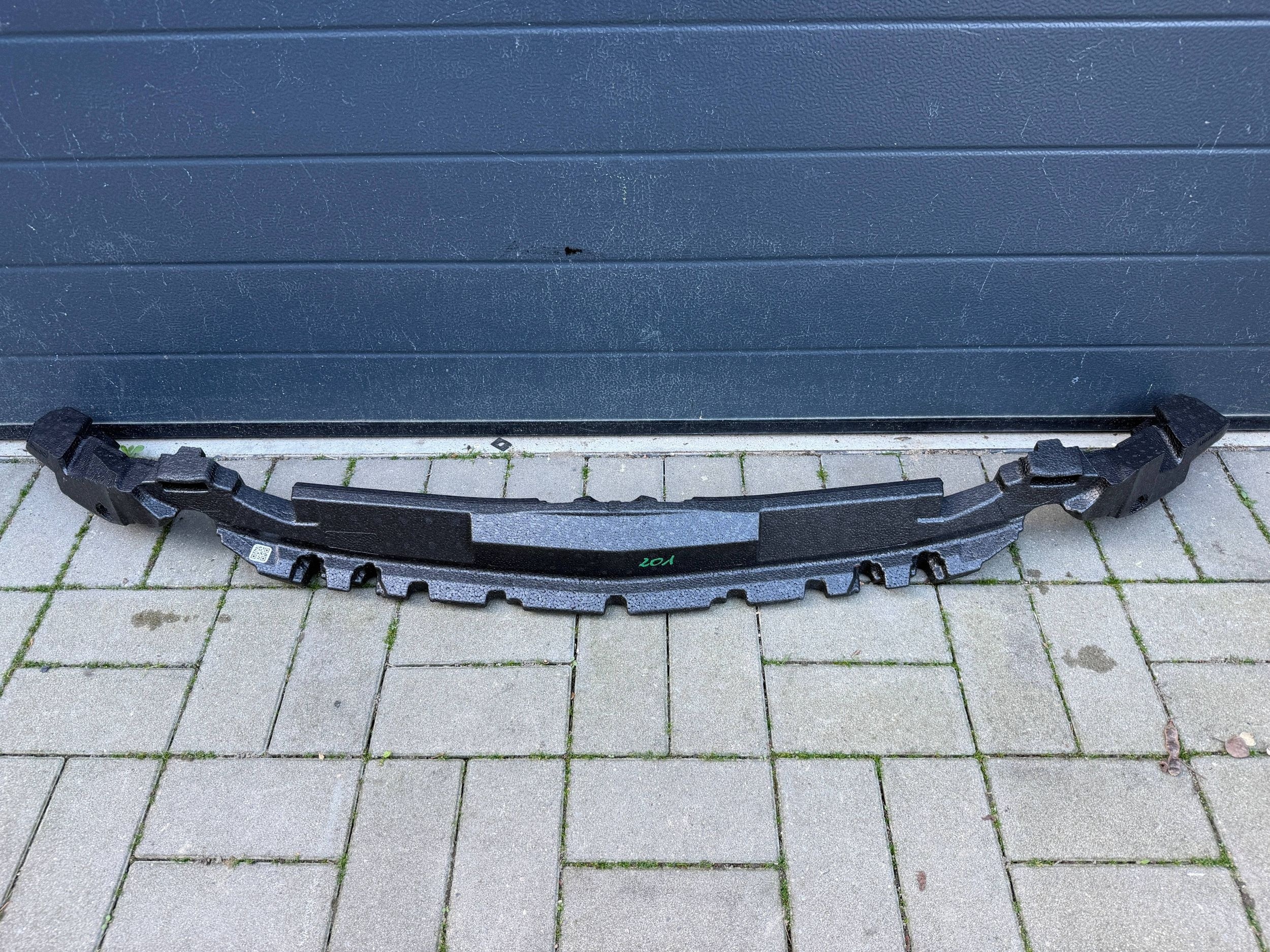 Mercedes Cla 118 Amg absorber pianka front front