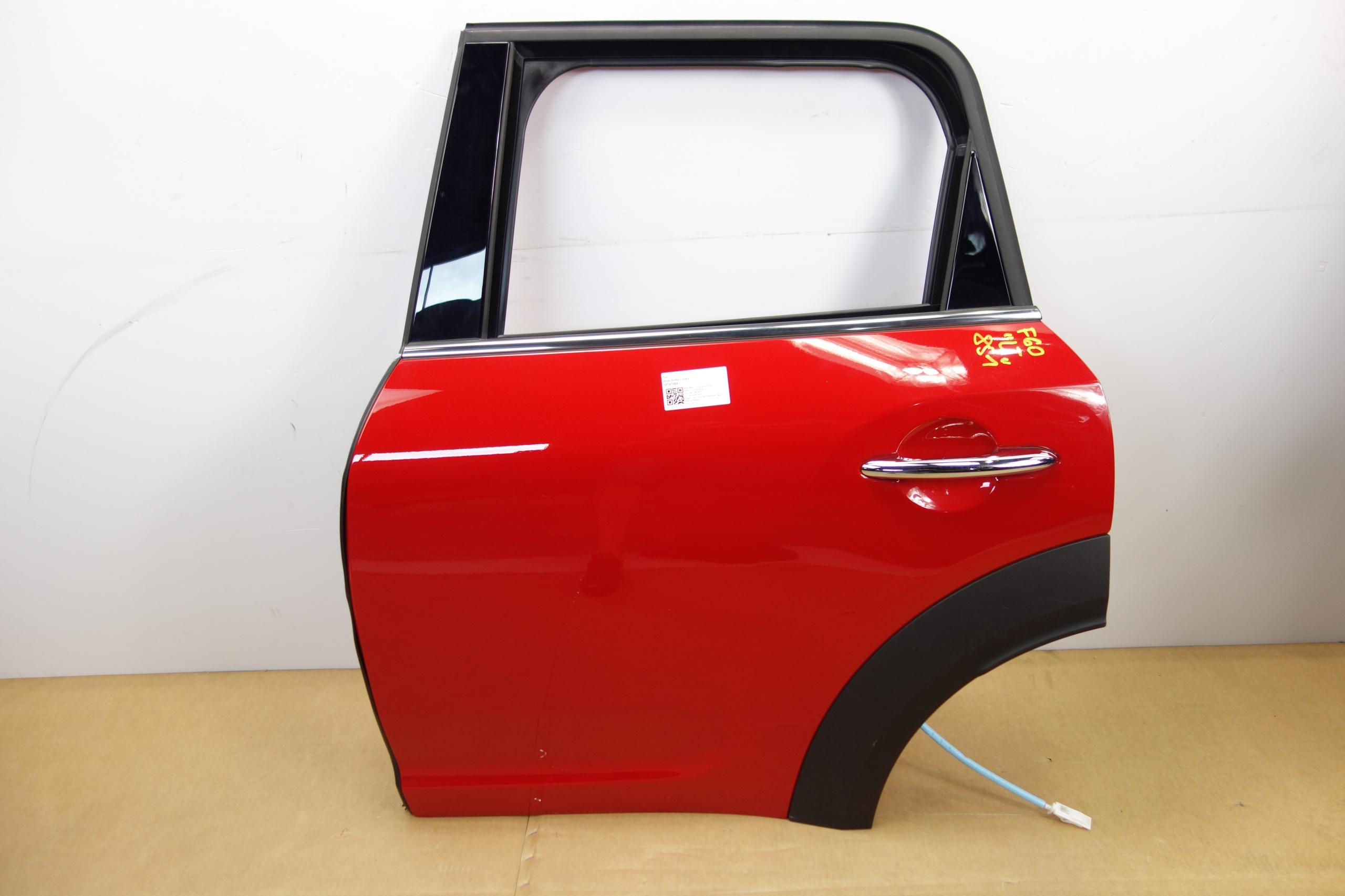 DRZWI LEWE TYLNE MINI F60 LIFT 851 CHILI RED