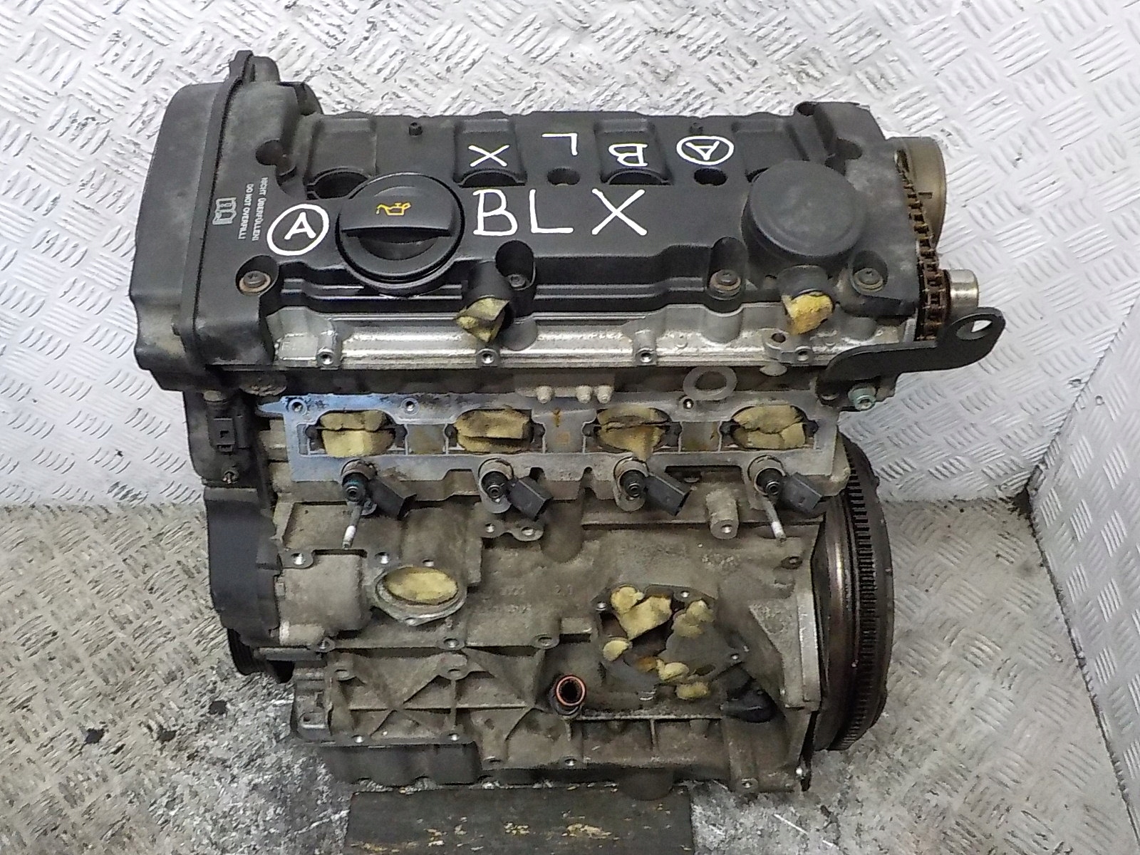 VW TOURAN GOLF V AUDI A3 2.0 FSI 150 KM engine BLX