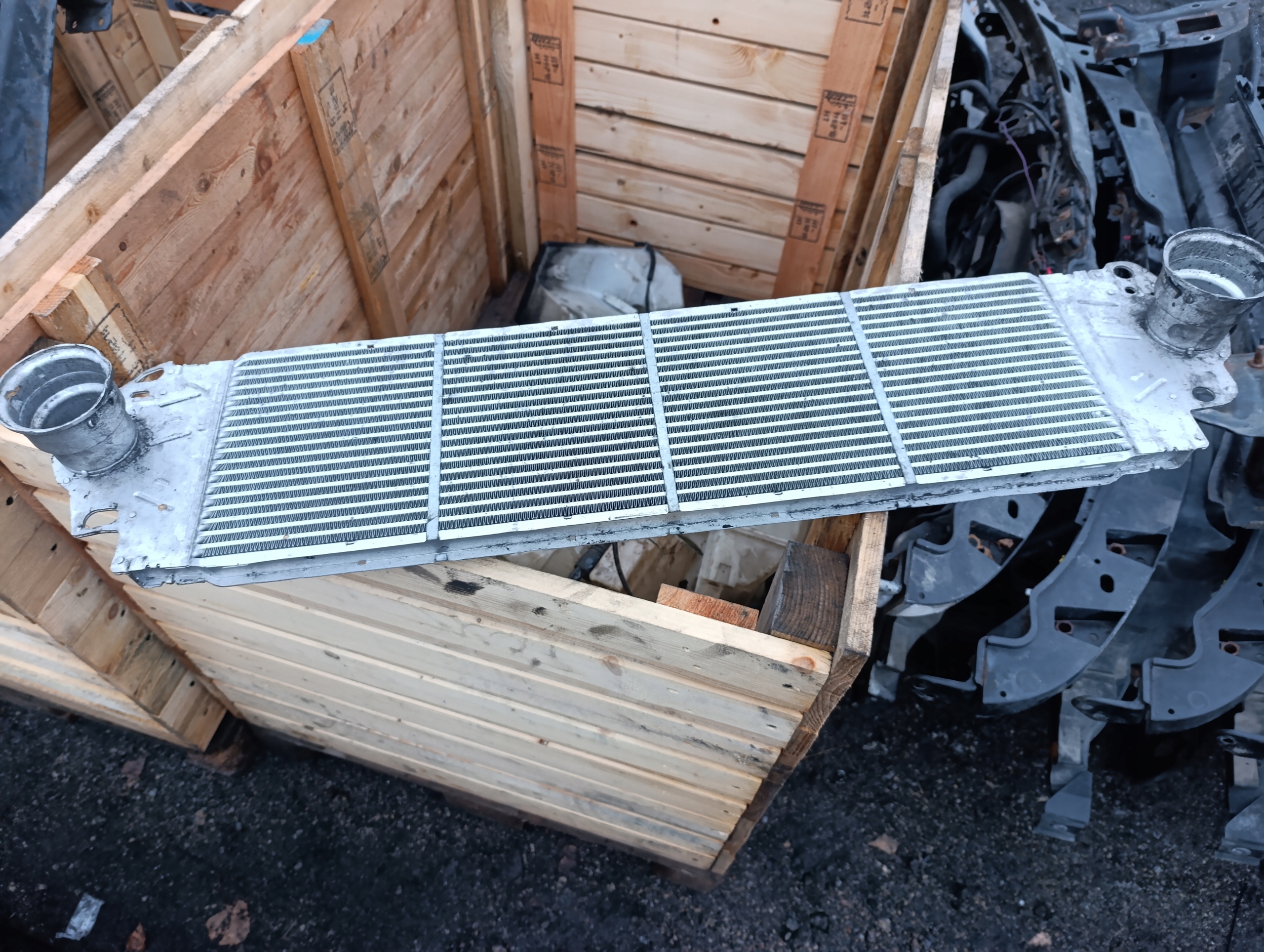 VW T5 T5 LIFT T6 2.5 2.0 1.9 TDI INTERCOOLER Kühler luft