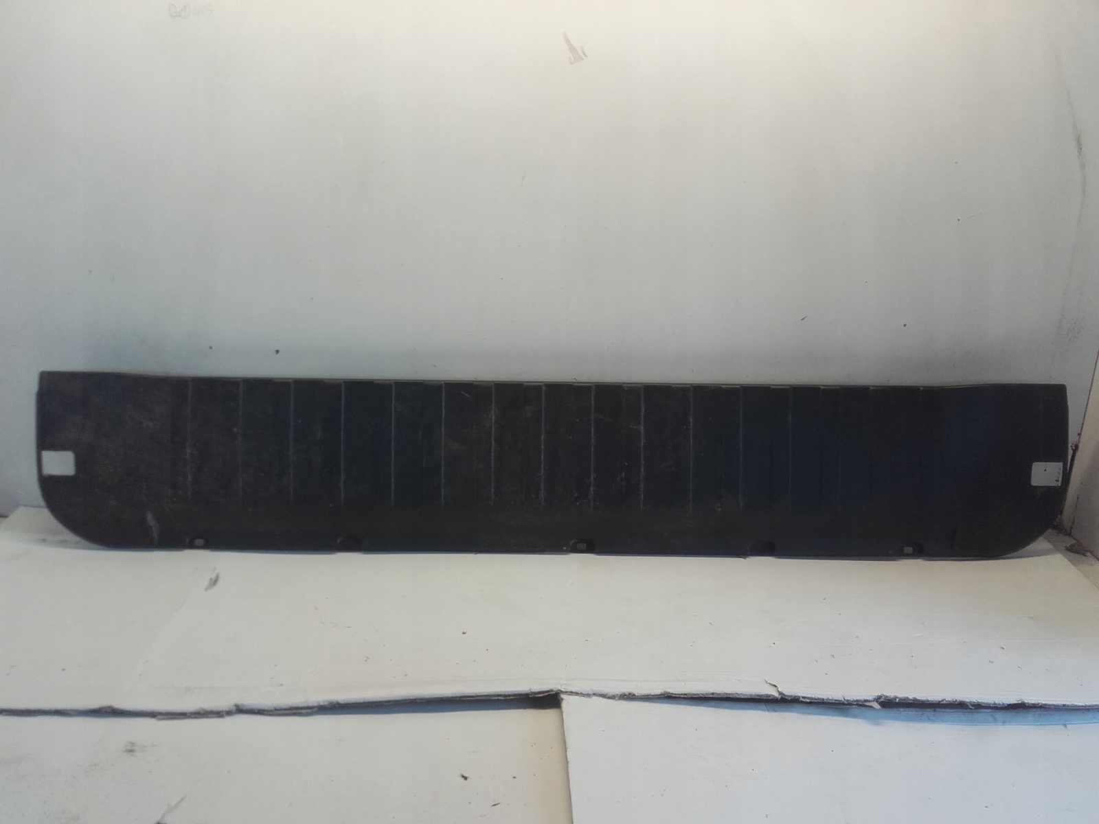 BMW X5 E70 ЗАЩИТА БОРТА КРЫШКИ БАГАЖНИКА ЗАД.