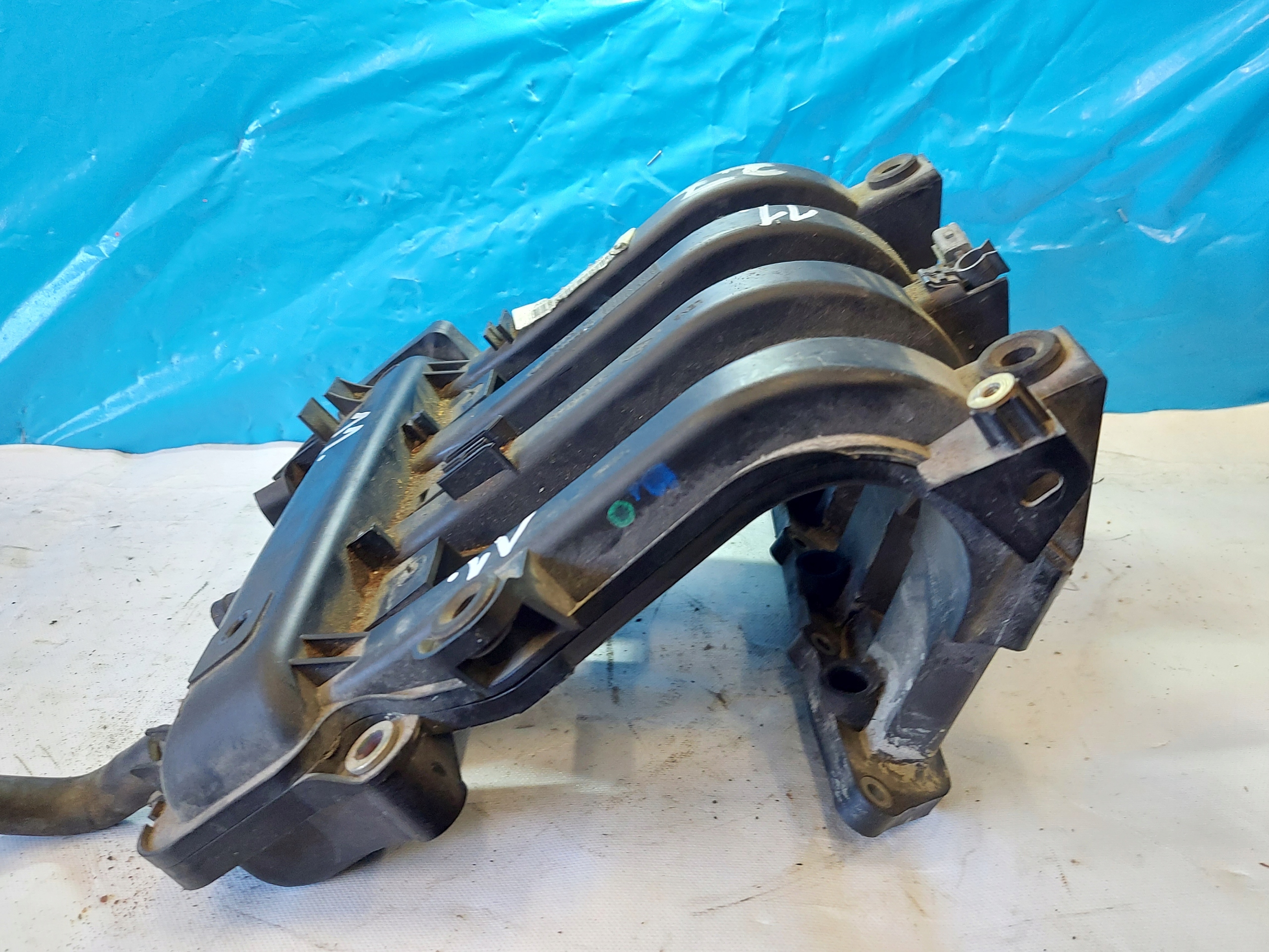 intake manifold TWINGO 1.2 16V 8200373914