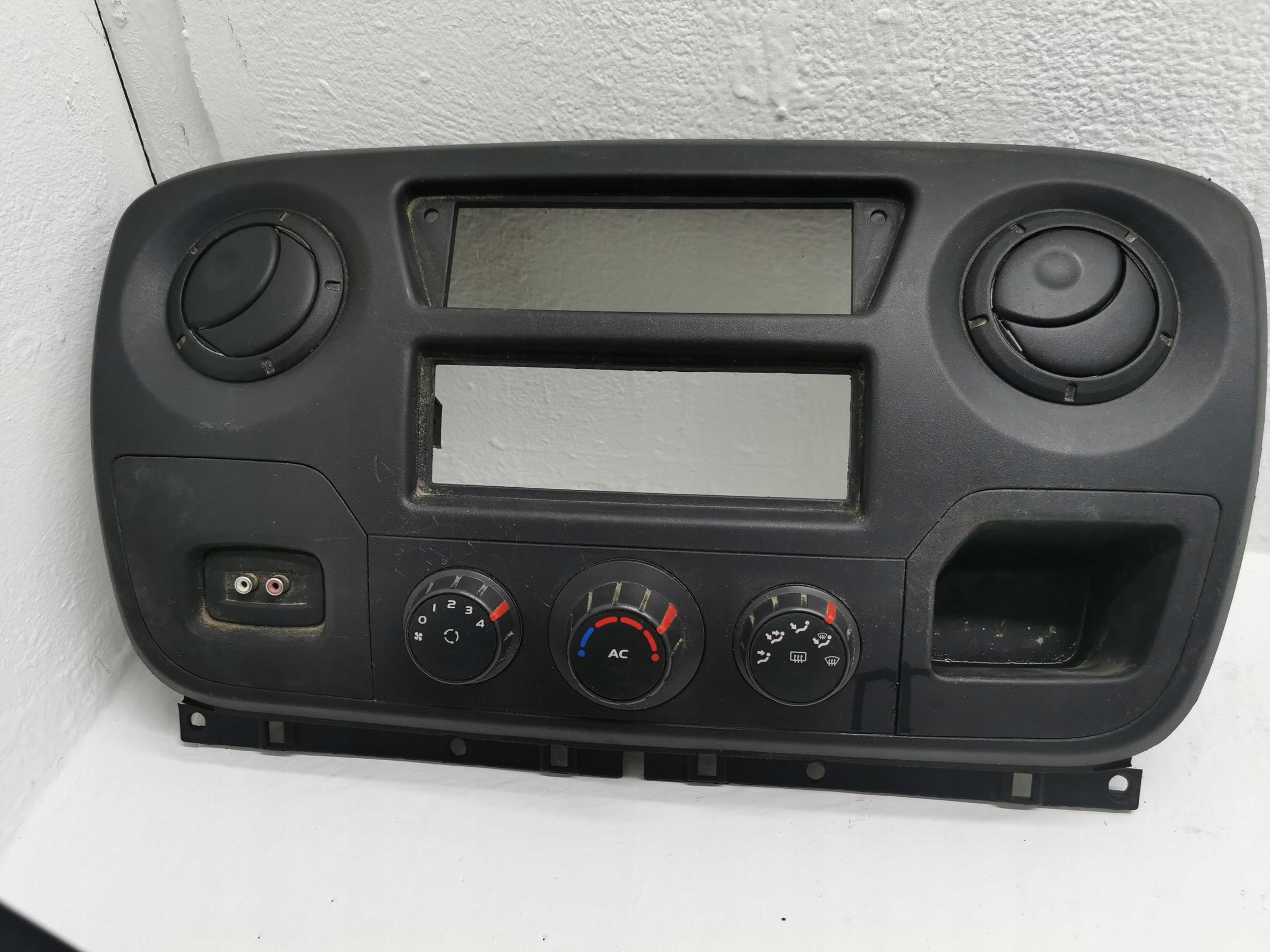 Unite commande clima RENAULT MASTER III 682600025R