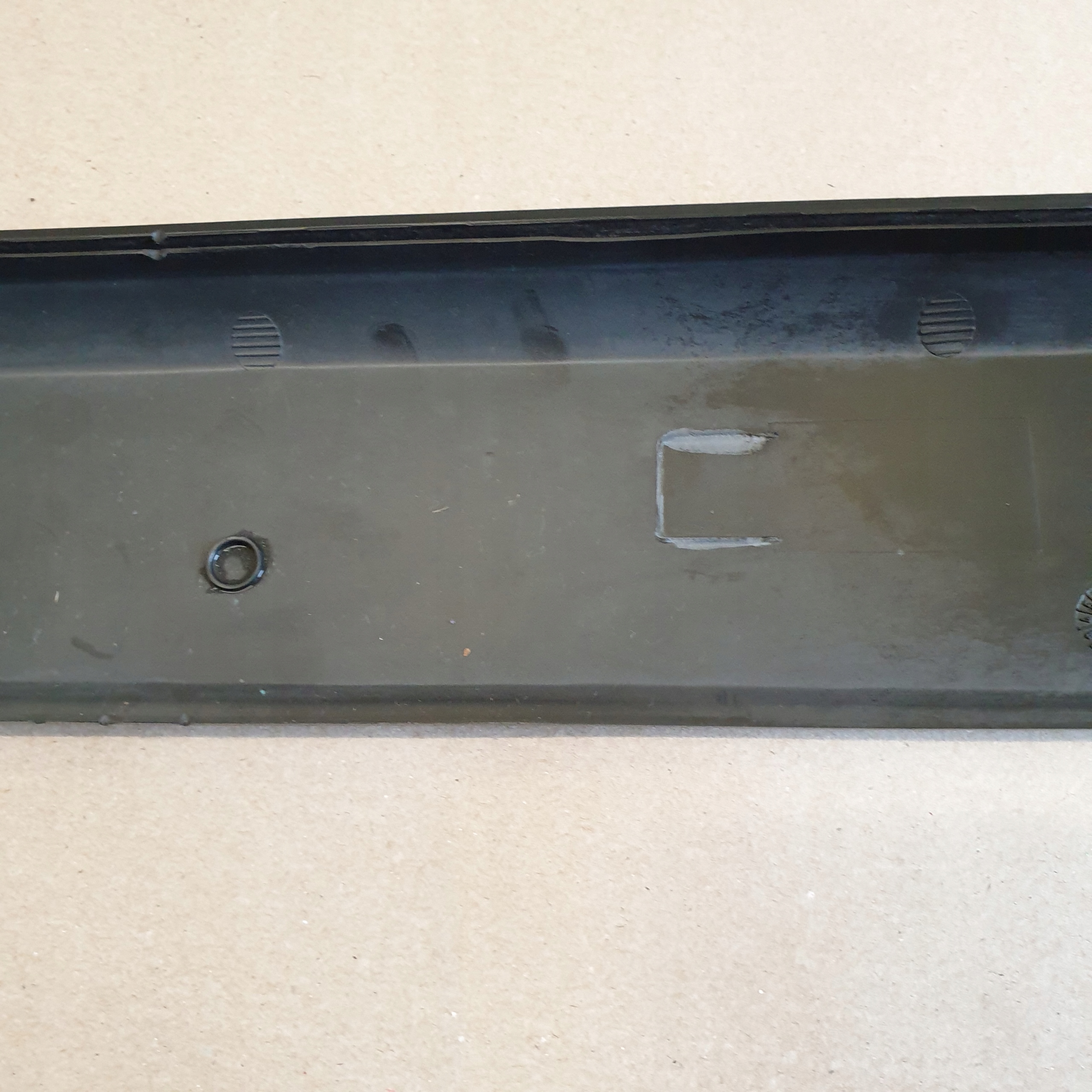 moulding door right rear part lower VW PASSAT B3 357 OE