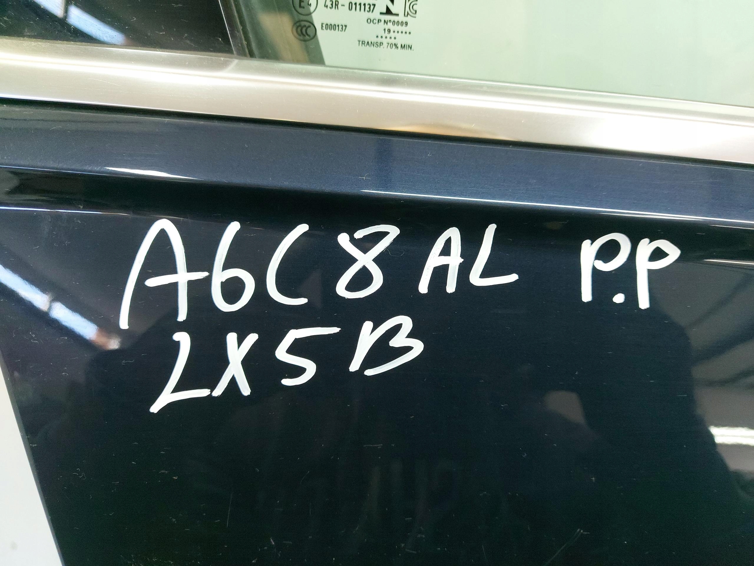 AUDI A6 C8 4K9 Allroad Kombi door front right LX5B AS2 2019