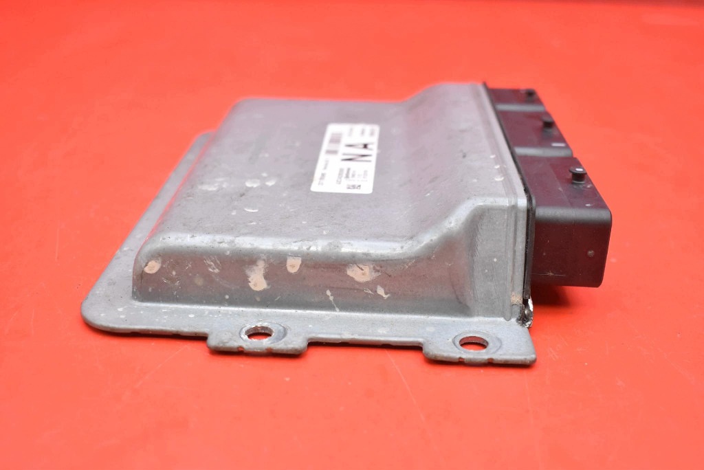 control unit computer of the engine 237105098S DACIA DUSTER 2 II 1.0 TCE 90 KM 17-21