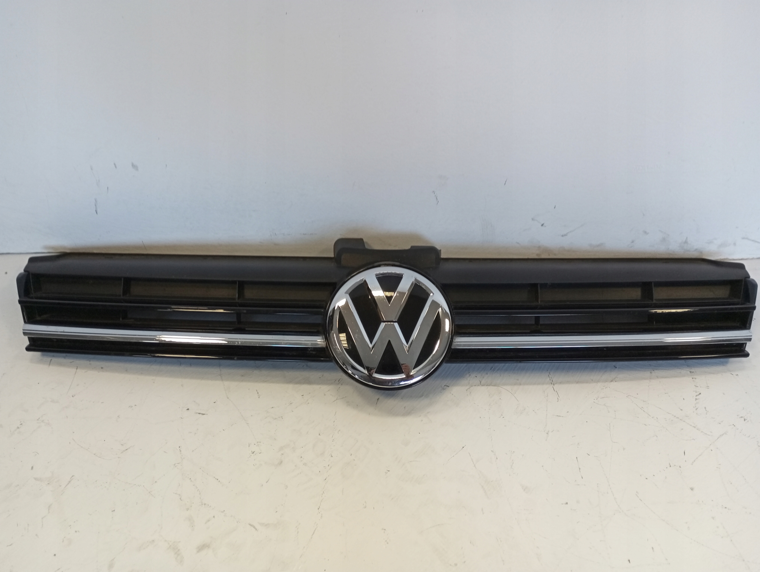 Atrapa Grill VW GOLF VII 5G0 5G0853651GD