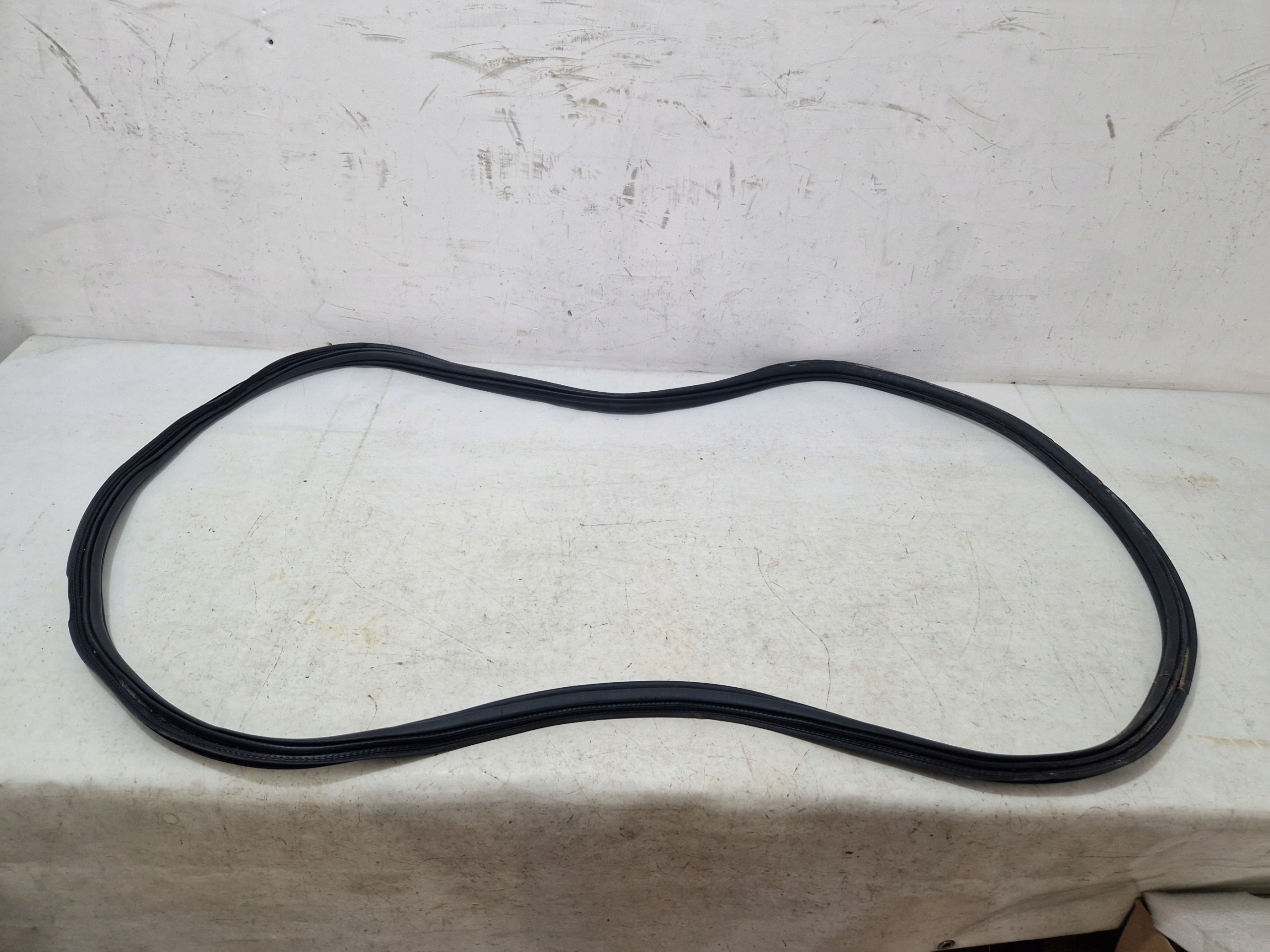 FORD EXPLORER VI MK6 2020- gasket bonnet rear part boot