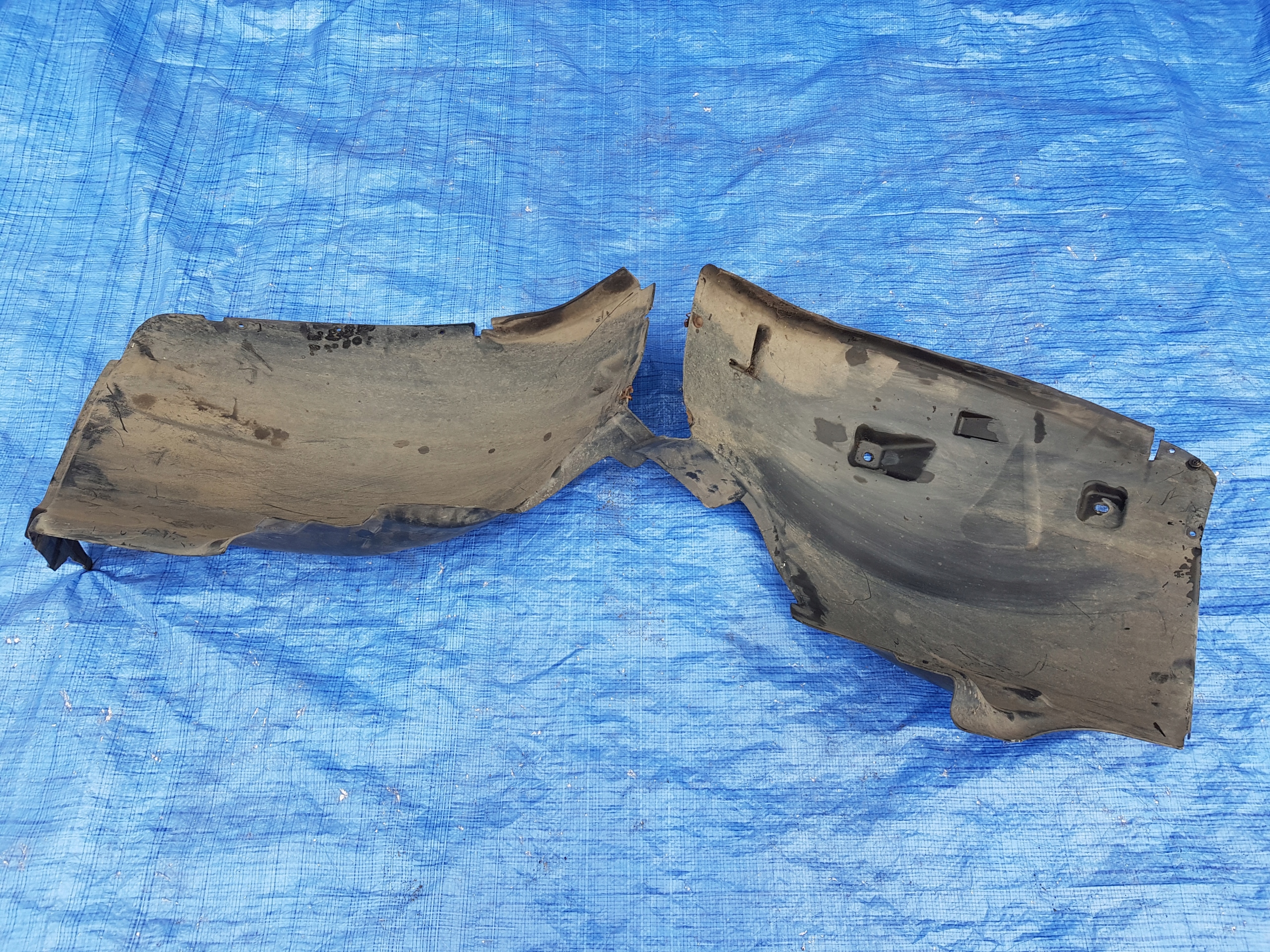 mudguard left front MERCEDES GL X164 1648842522 1648842322