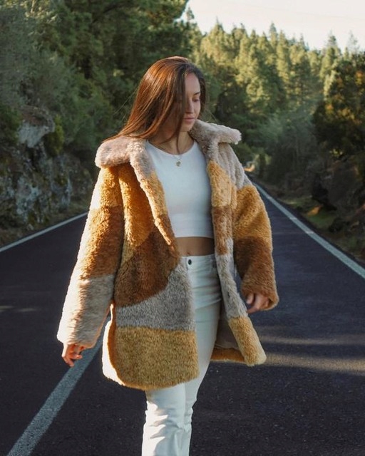 BERSHKA - patchworkowe sztuczne futro - M