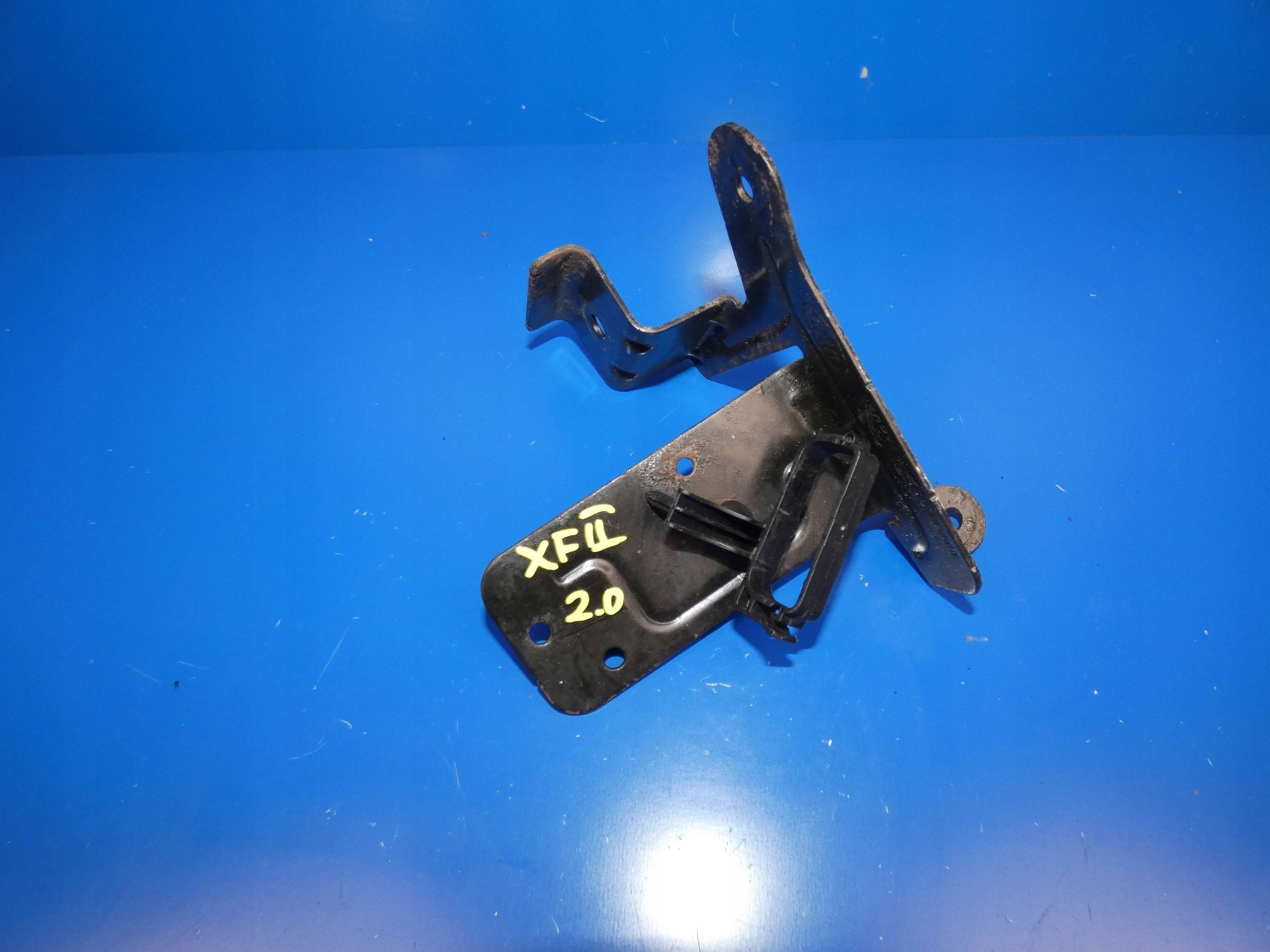 JAGUAR XF II X260 holder console bracket