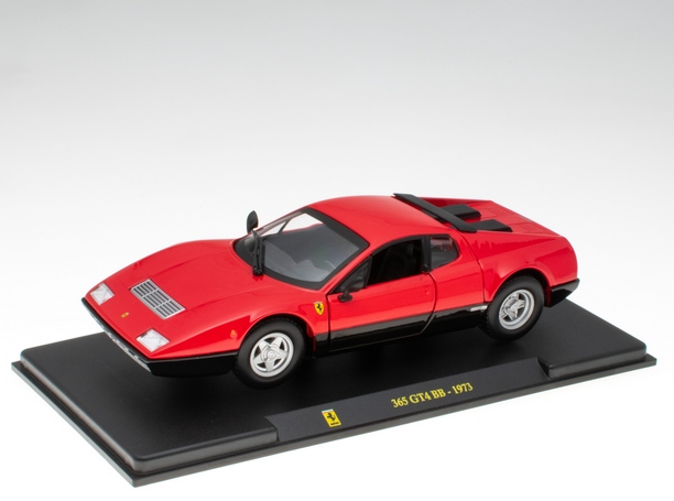 Ferrari 365 GT4 Bb 1:24 Itálie