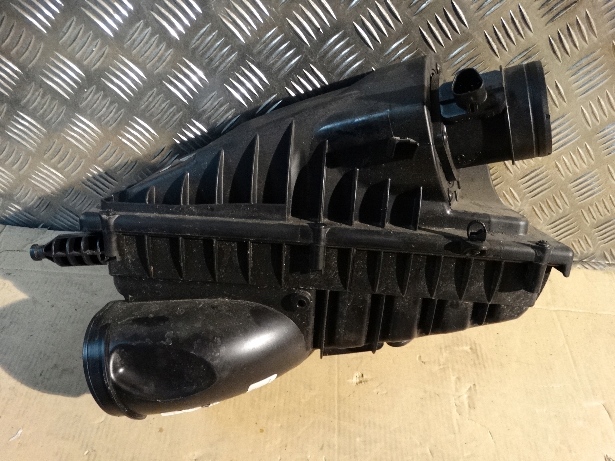 IDEALNY FILTER LUFT RANGE ROVER L494 II LIFT 1
