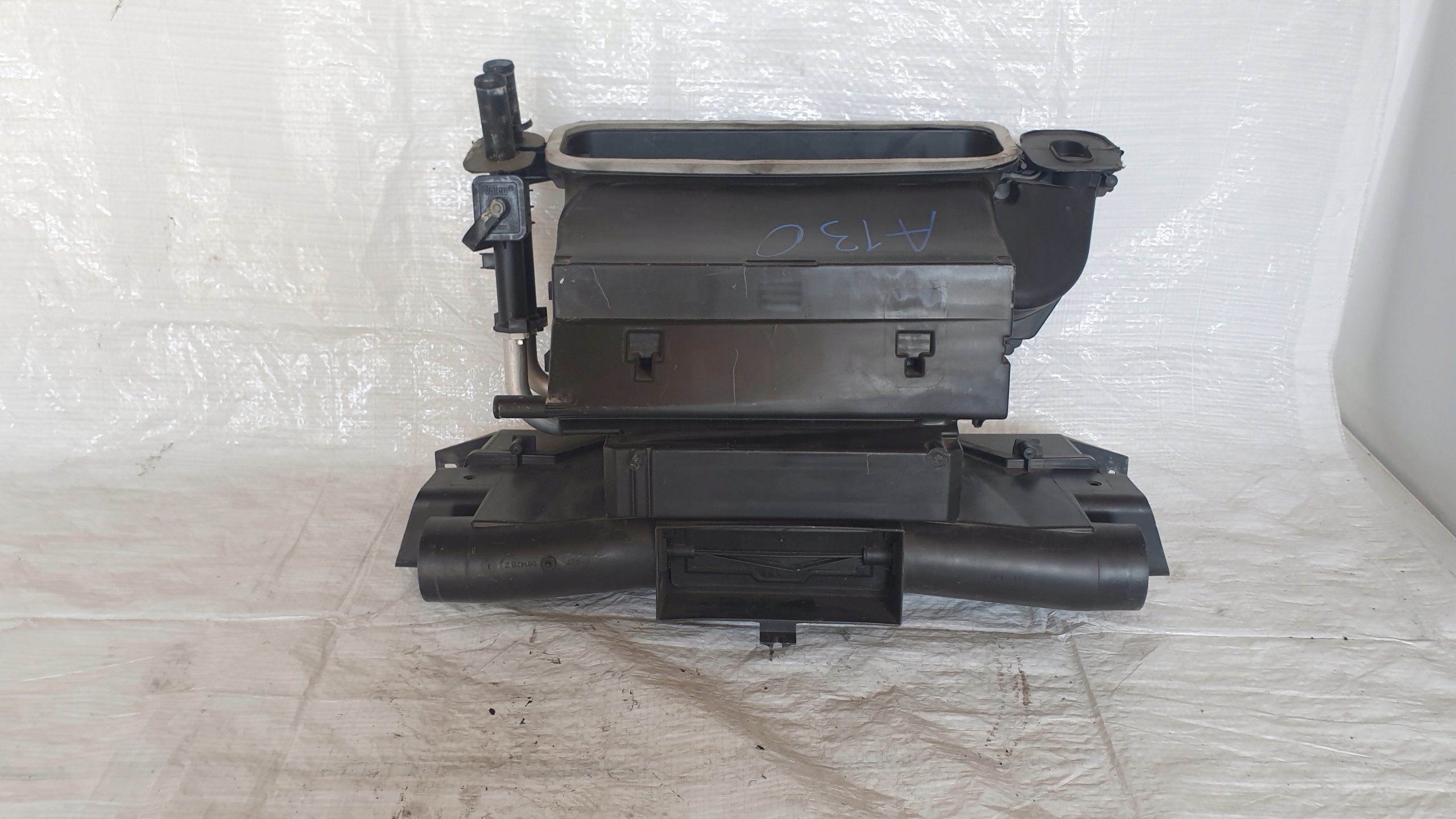 A9018300461 - VW LT SPRINTER ВЕТРОВОЙ НАГРЕВАТЕЛЬ 9018300461