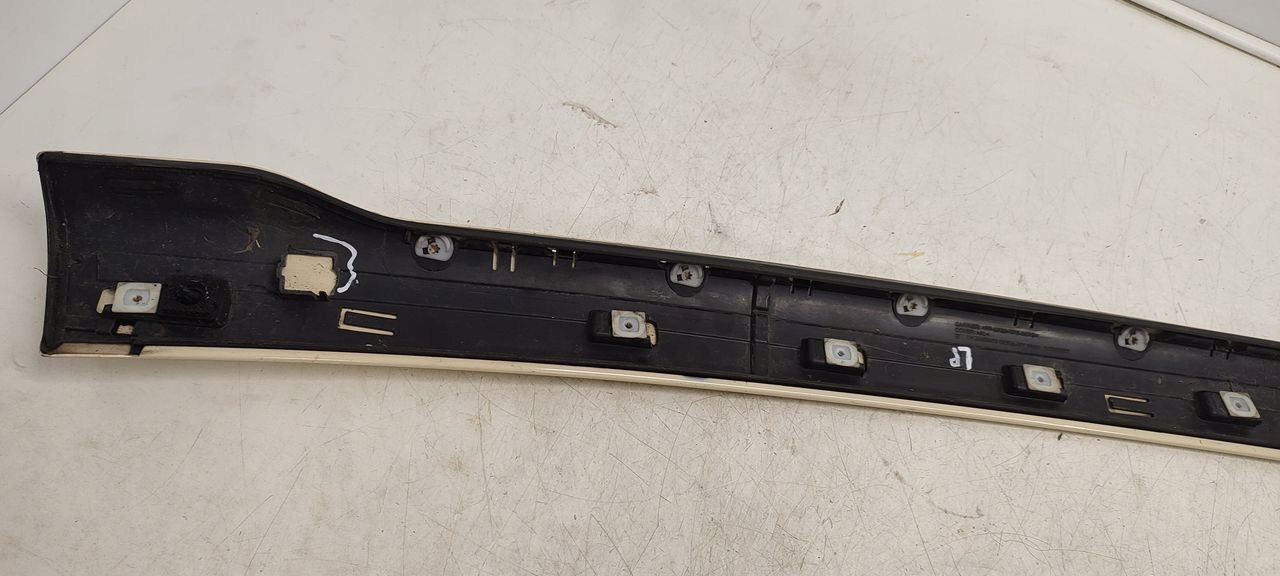 Blende Abdeckung slupka links Opel Zafira C 611