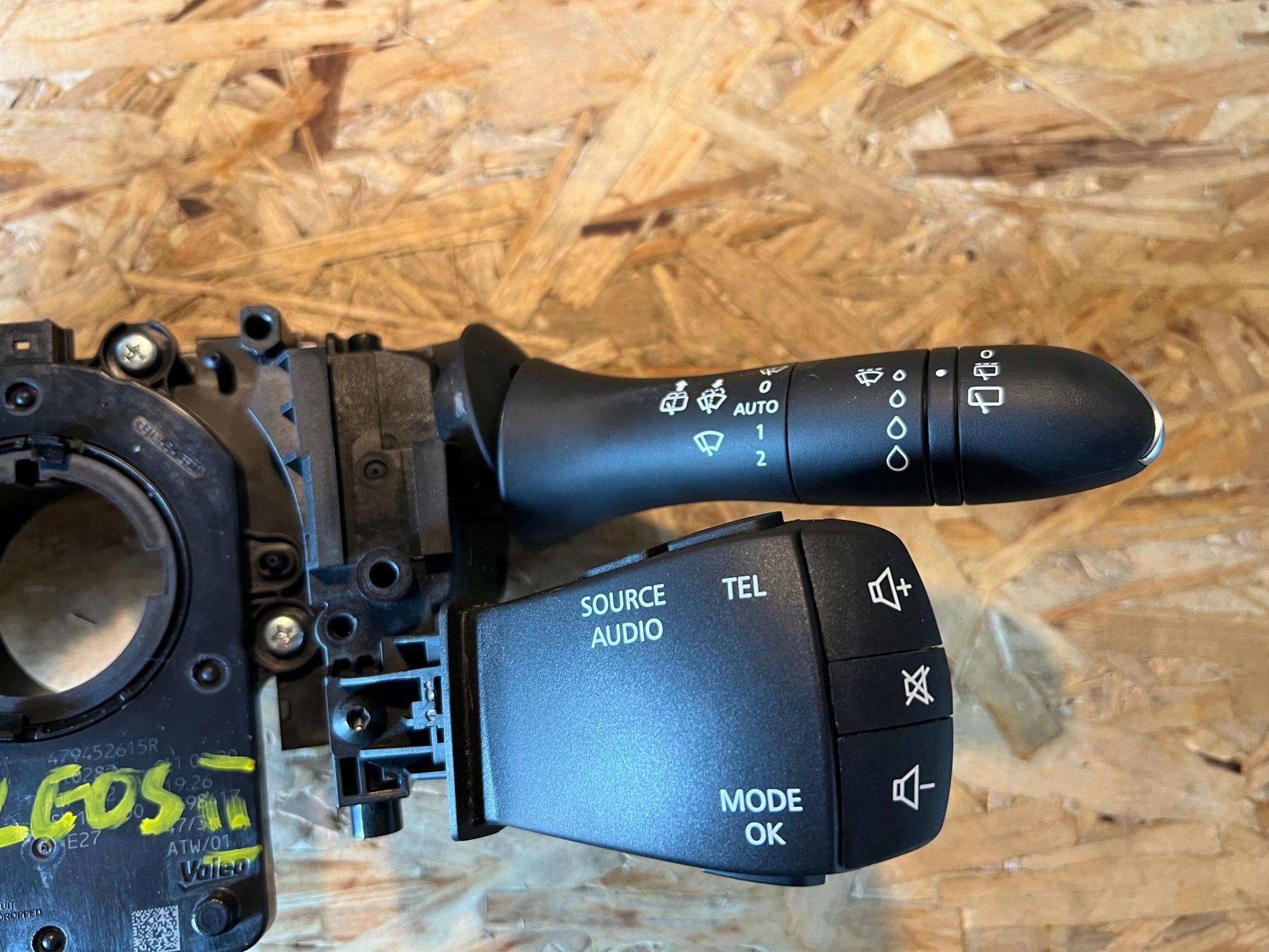 control switch PATYKI RENAULT KOLEOS II LIFT
