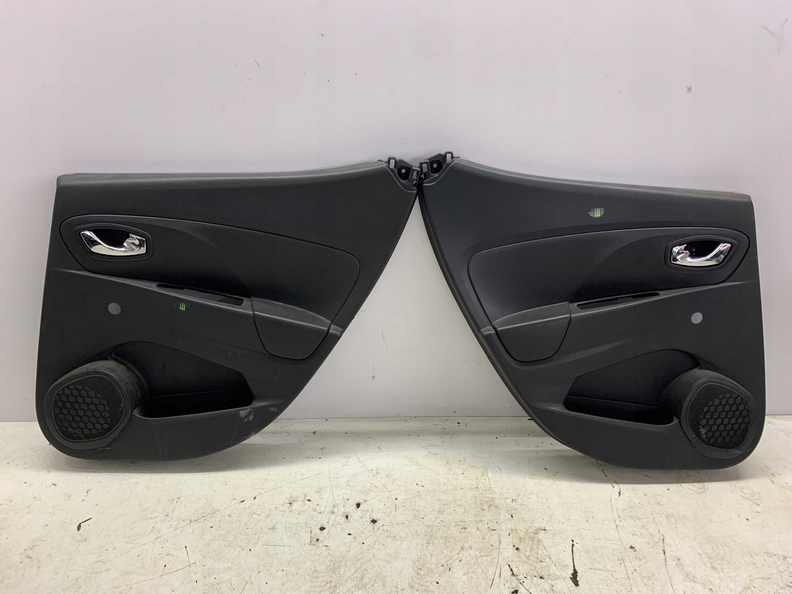 seats side plastics RENAULT CLIO IV