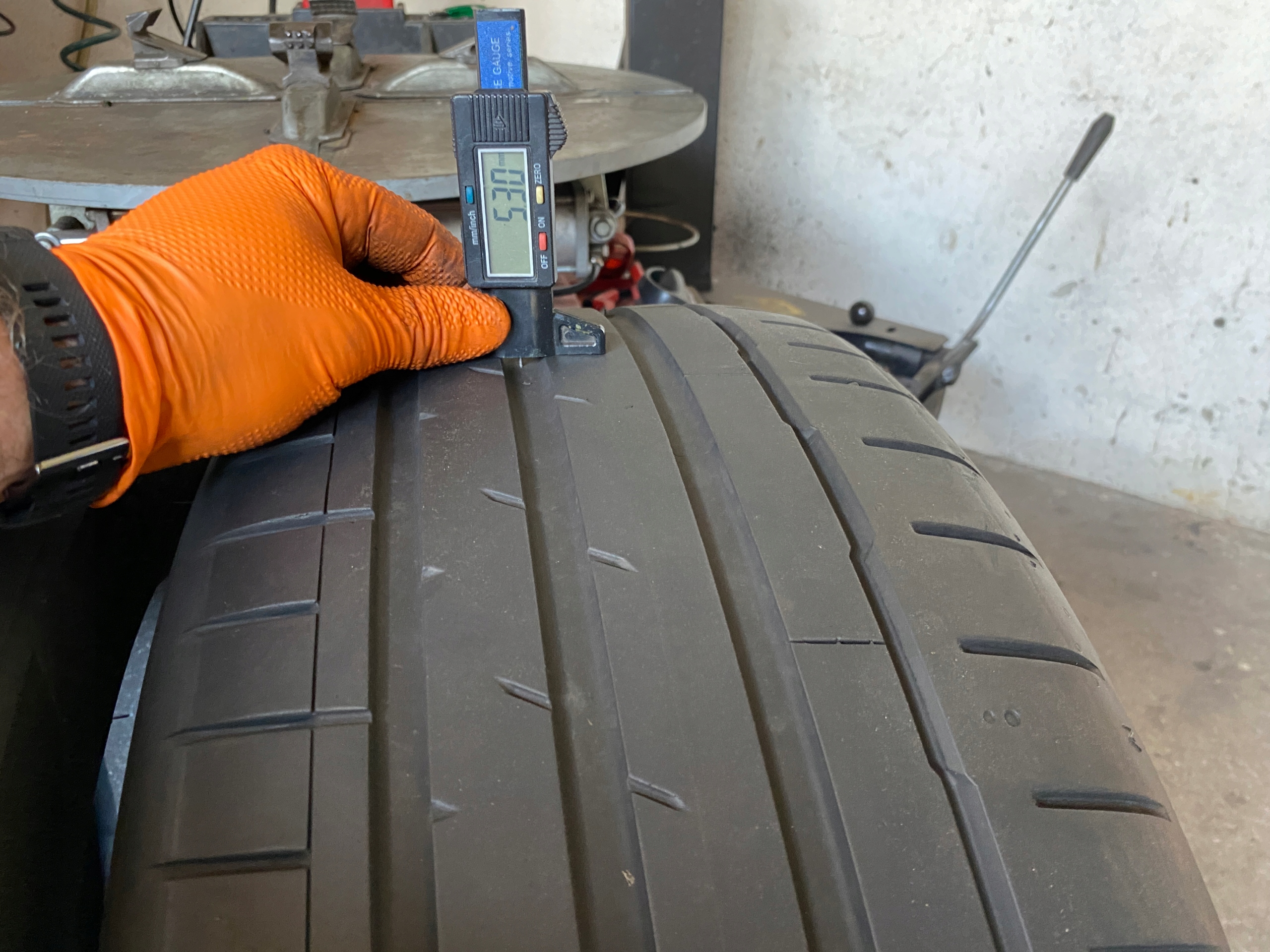 2 tyres summer 255/45R19 104W Hankook Ventus Evo3 2023r