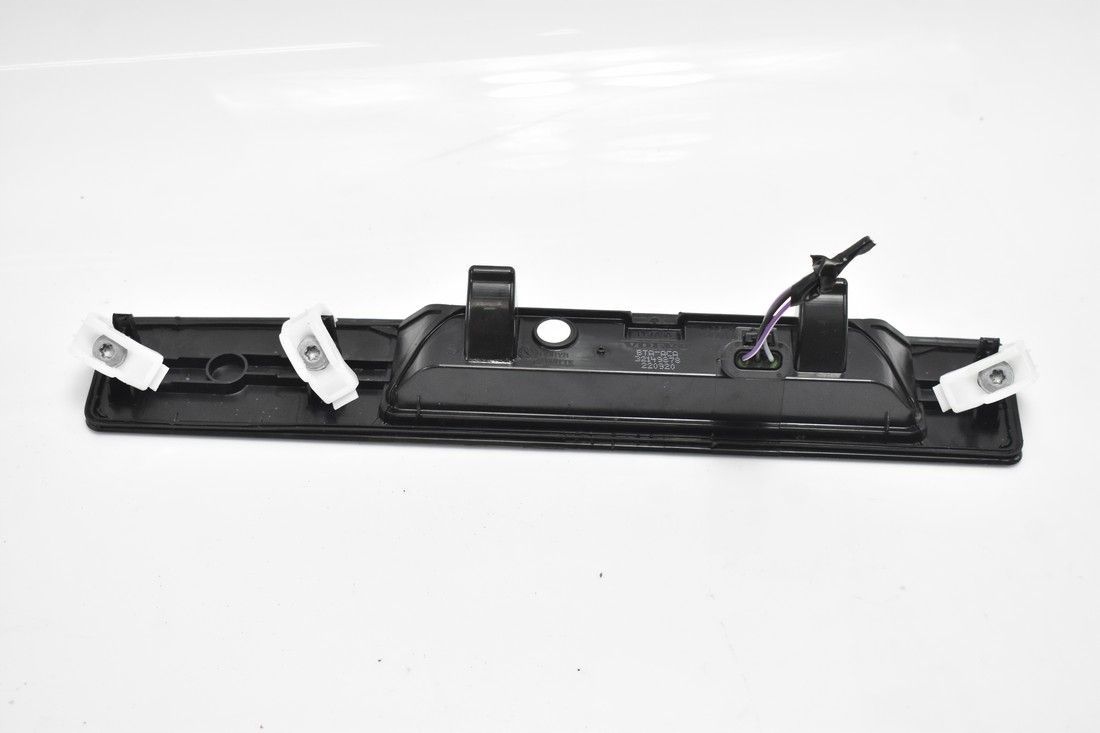 KLAMKA KLAPY PODSWIETLANIE TABLICY VOLVO V60 II Part number 32149878