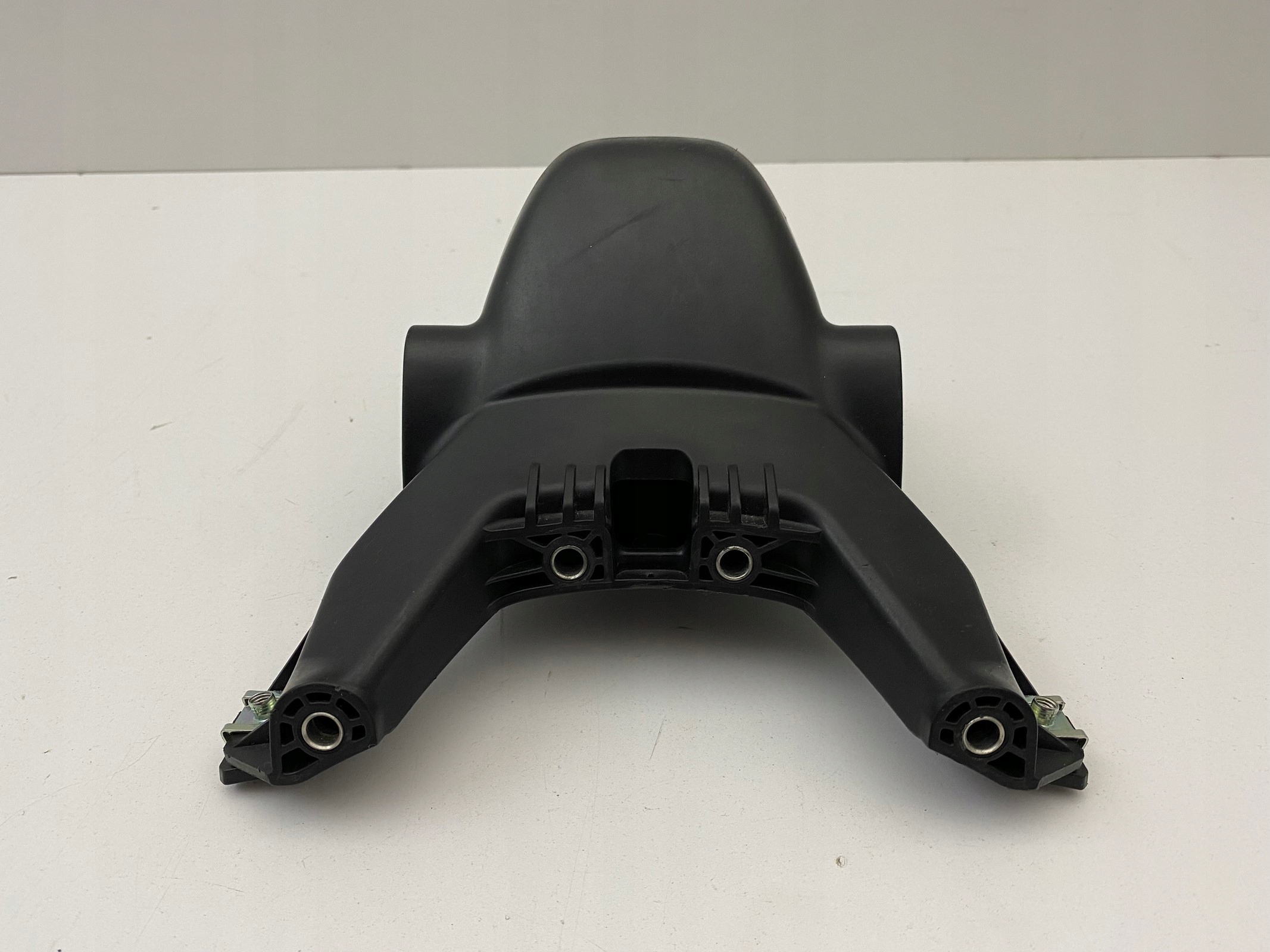 BMW R NineT MOCOWANIE TABLICY PODSWIETLENIE Numer katalogowy czesci 8525575