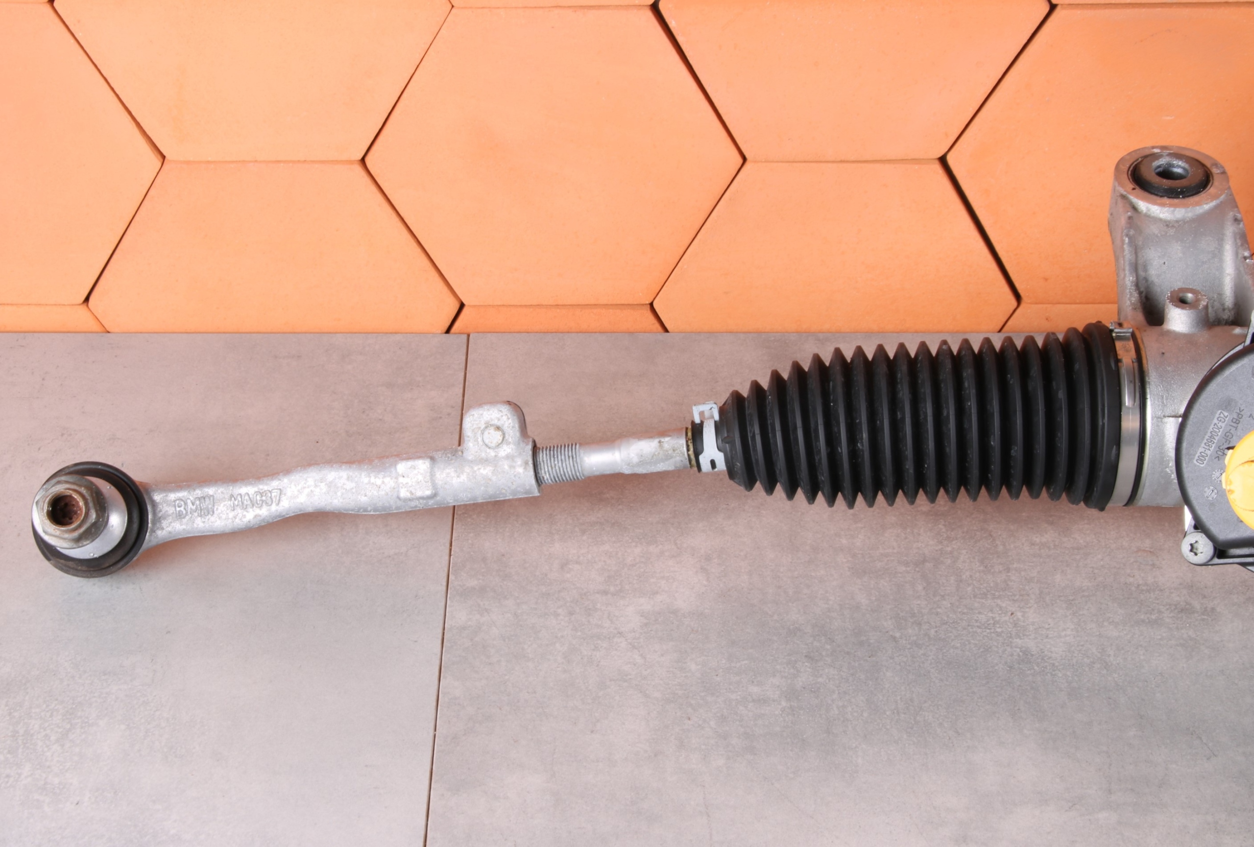 BMW 5 G60 G61 drag rod servo steering control T4 5A9D851 8599 km !!!