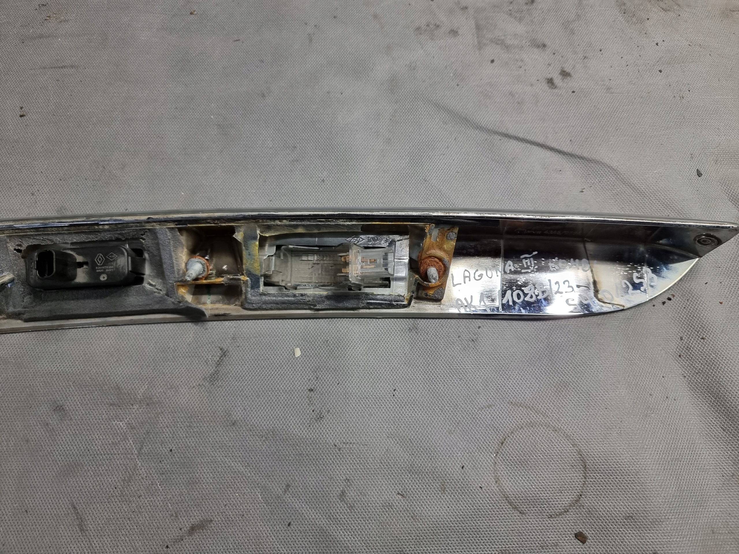 cap bonnet boot RENAULT LAGUNA III KOMBI