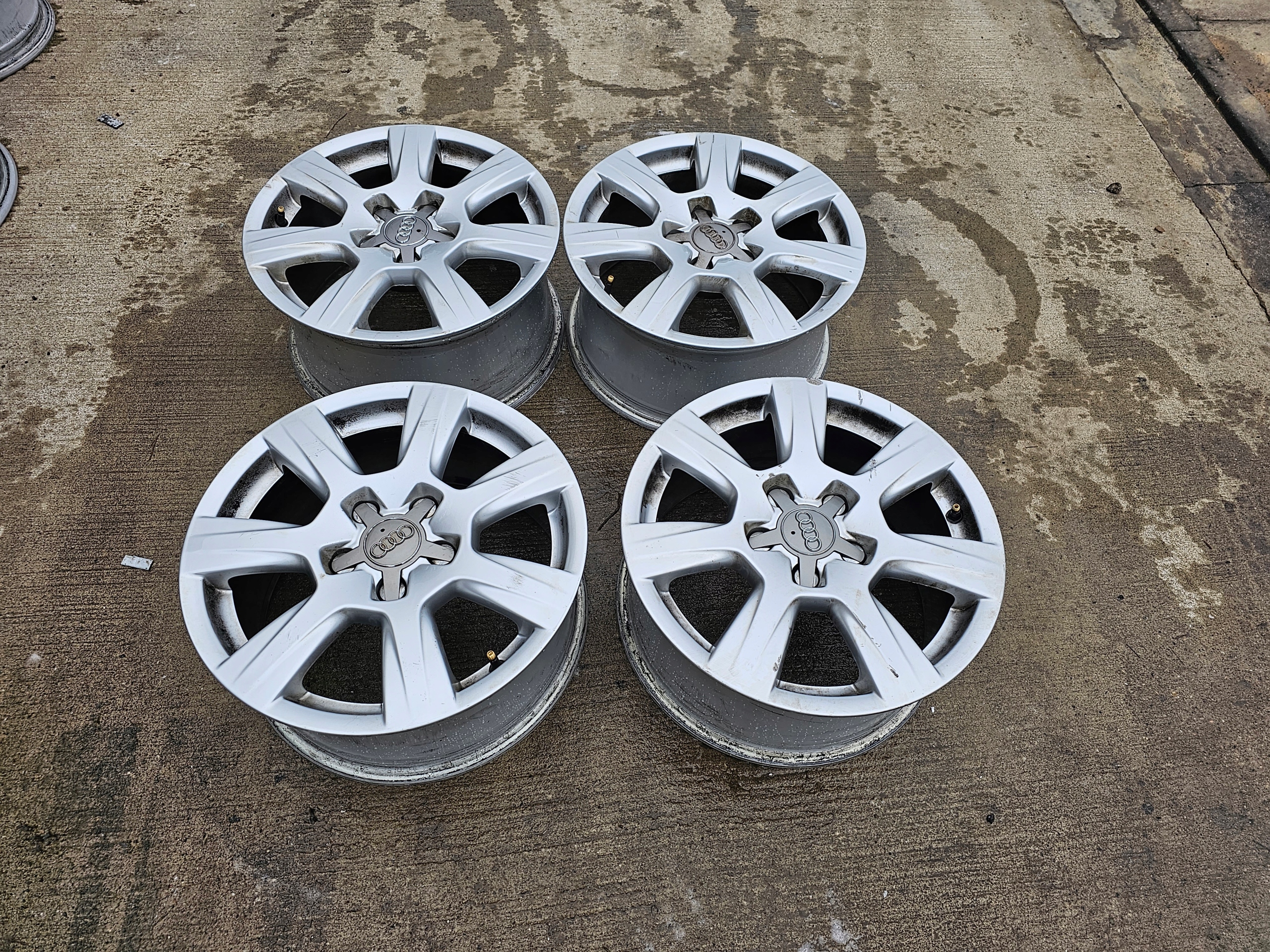 discs disc AUDI A4 A5 A6 A7 7.5J R17 ET28 8T0601025C