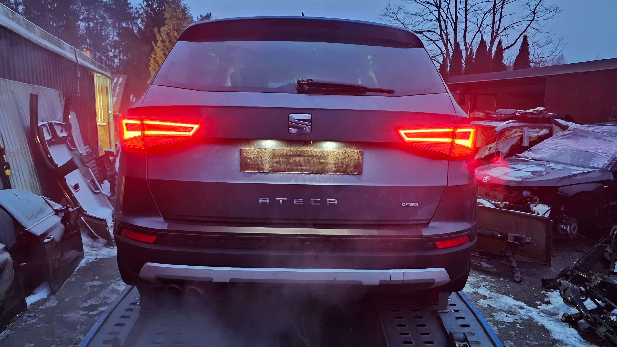 seat Ateca фонарь правый led 16-