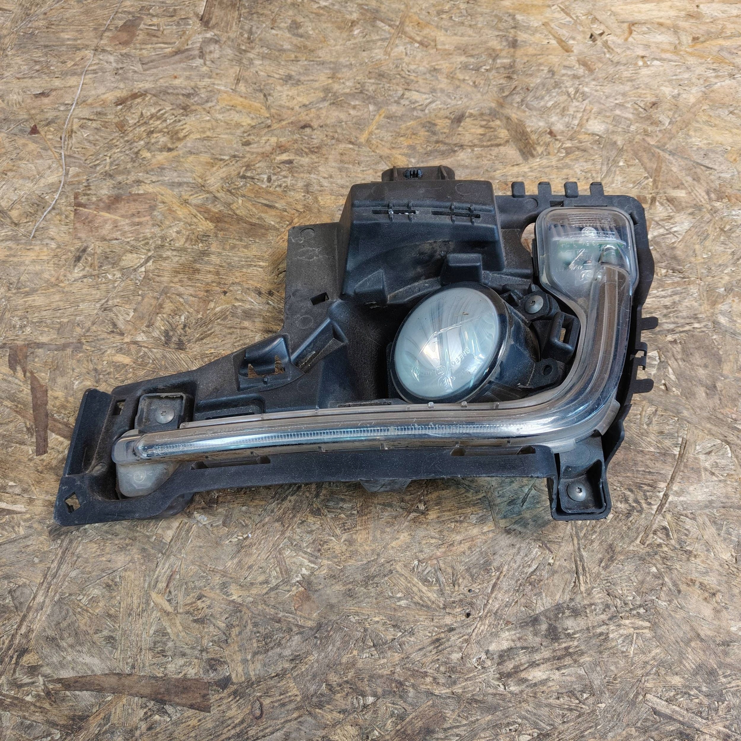 daytime running lights front side right Citroen DS4 9688549280