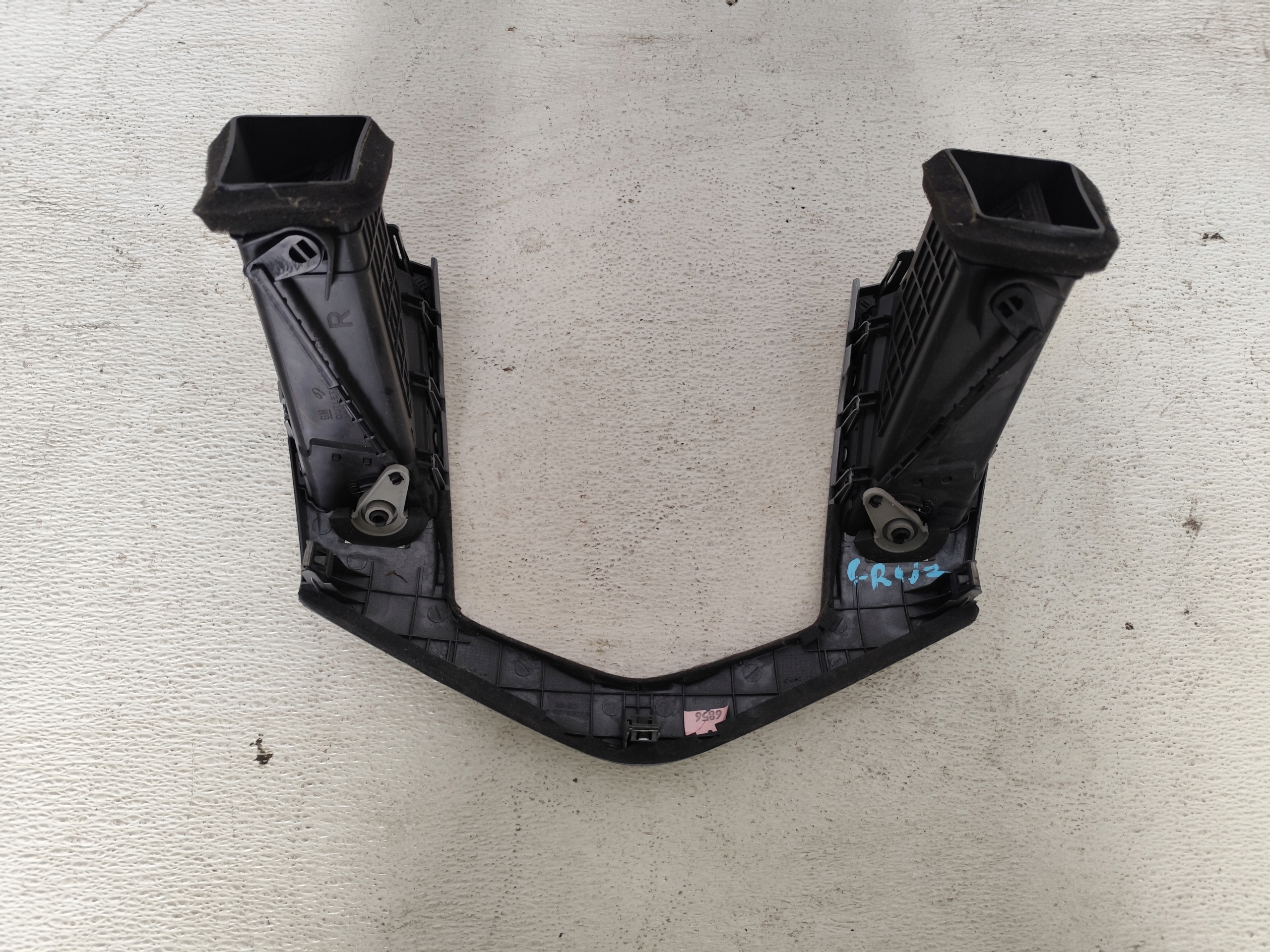 CHEVROLET CRUZE 2012 rešetka rešetka ventilacije srednja