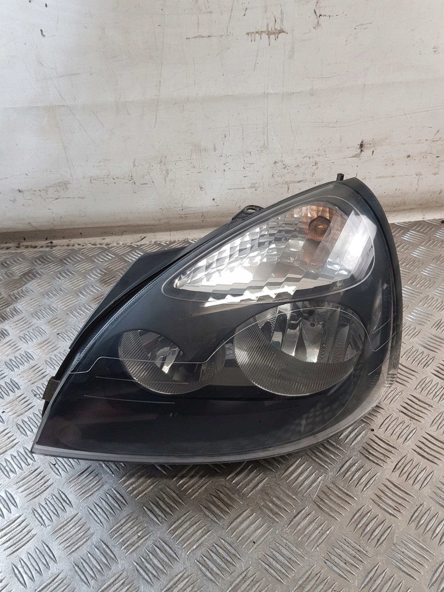 light left front RENAULT THALIA and LIFT 04R- EUROPA