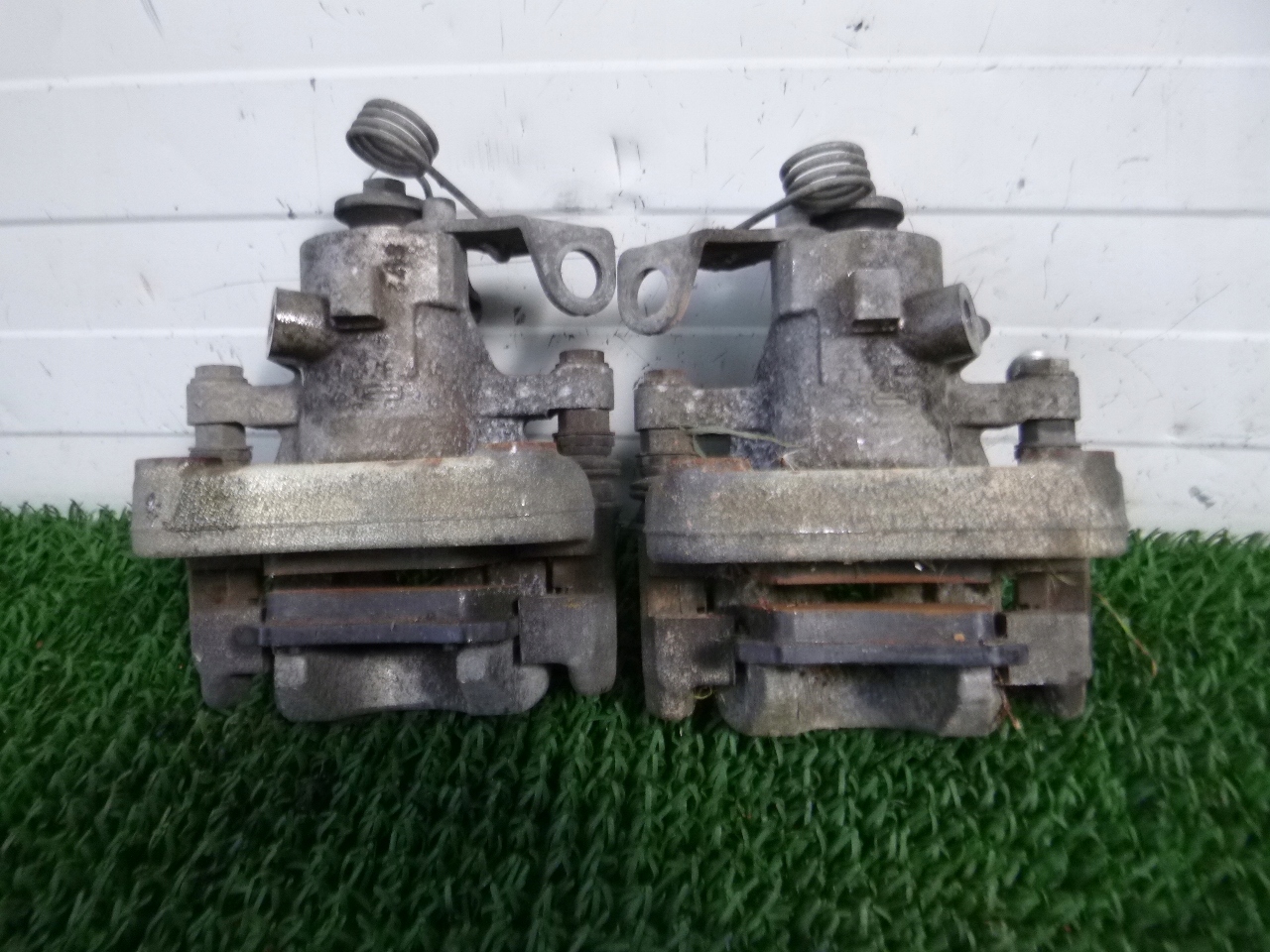 OPEL CROSSLAND X 17- caliper rear right left rear part