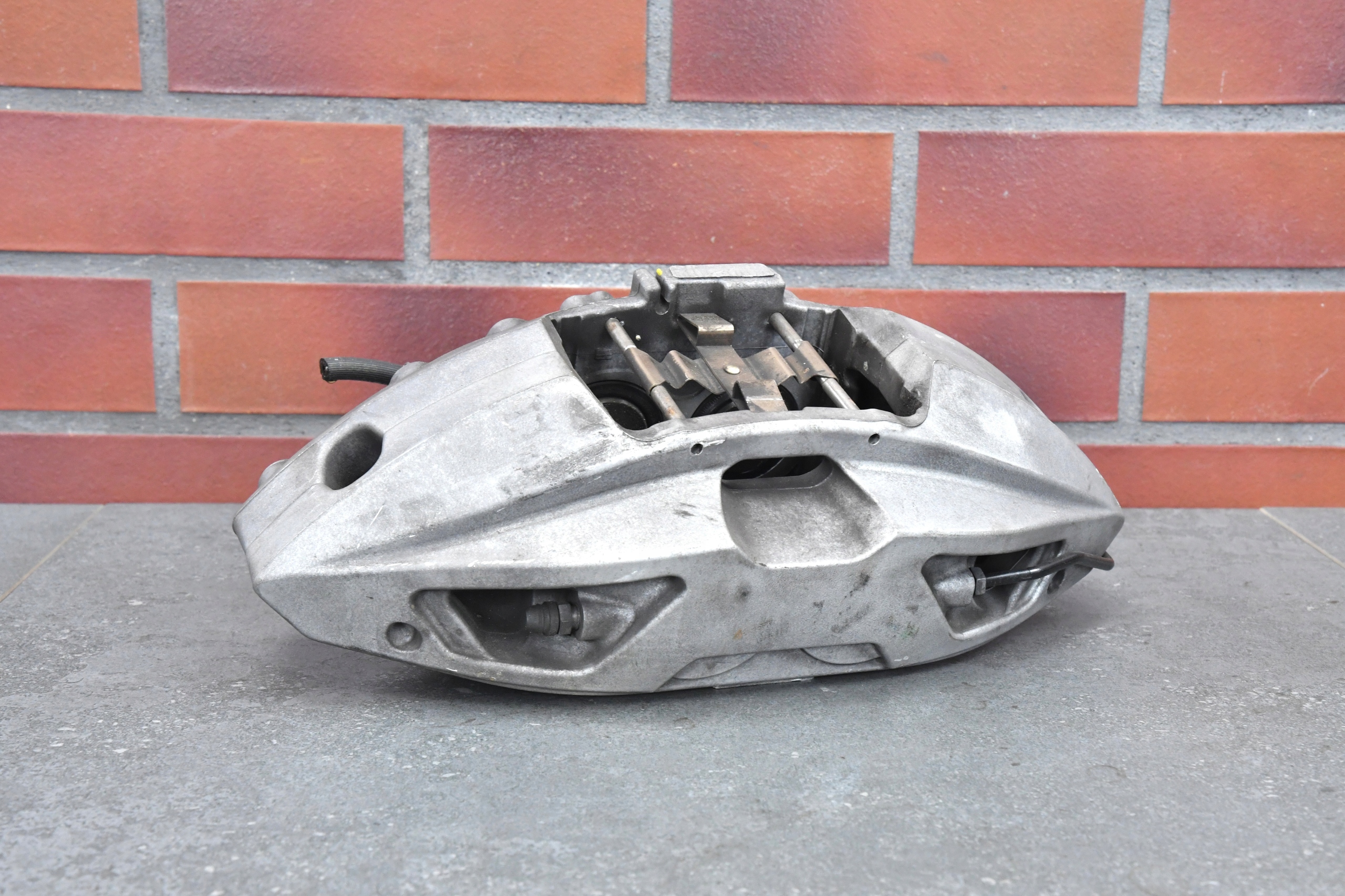caliper pressure plate brake left front BMW 7 G70 396x36 7213km