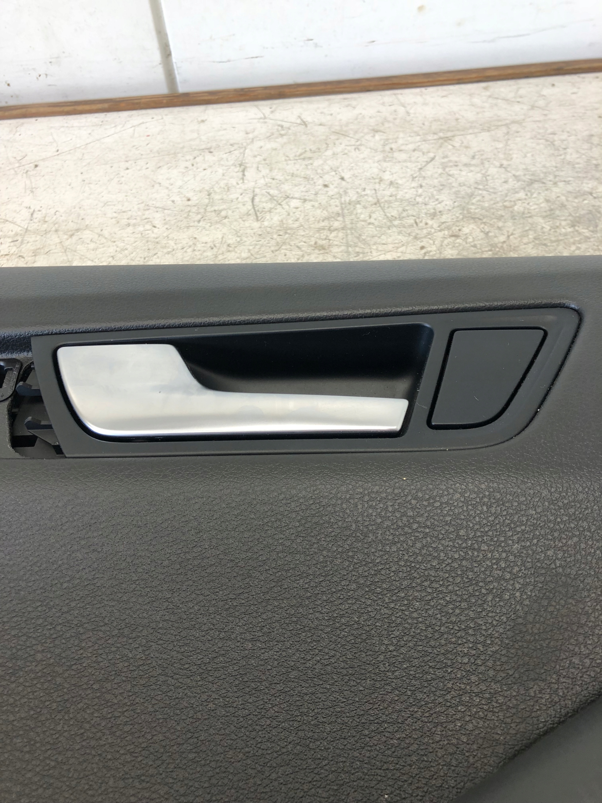 side door left rear part AUDI Q5 8R