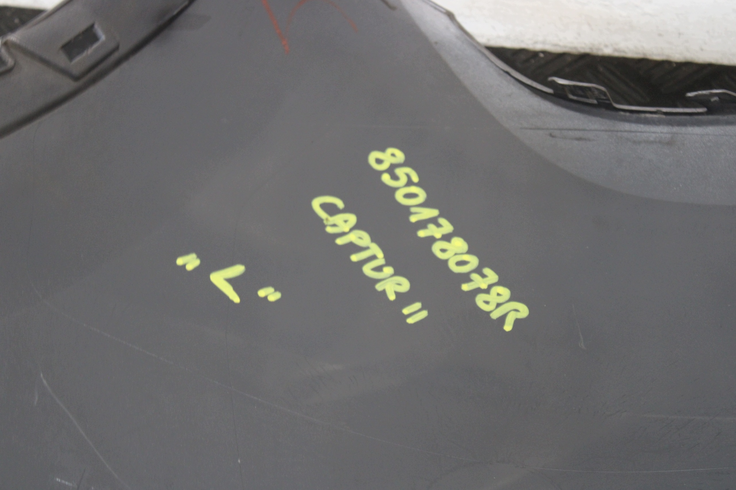 bumper left rear part corner 850178078R RENAULT CAPTUR II 2 1.0 TCE 2020